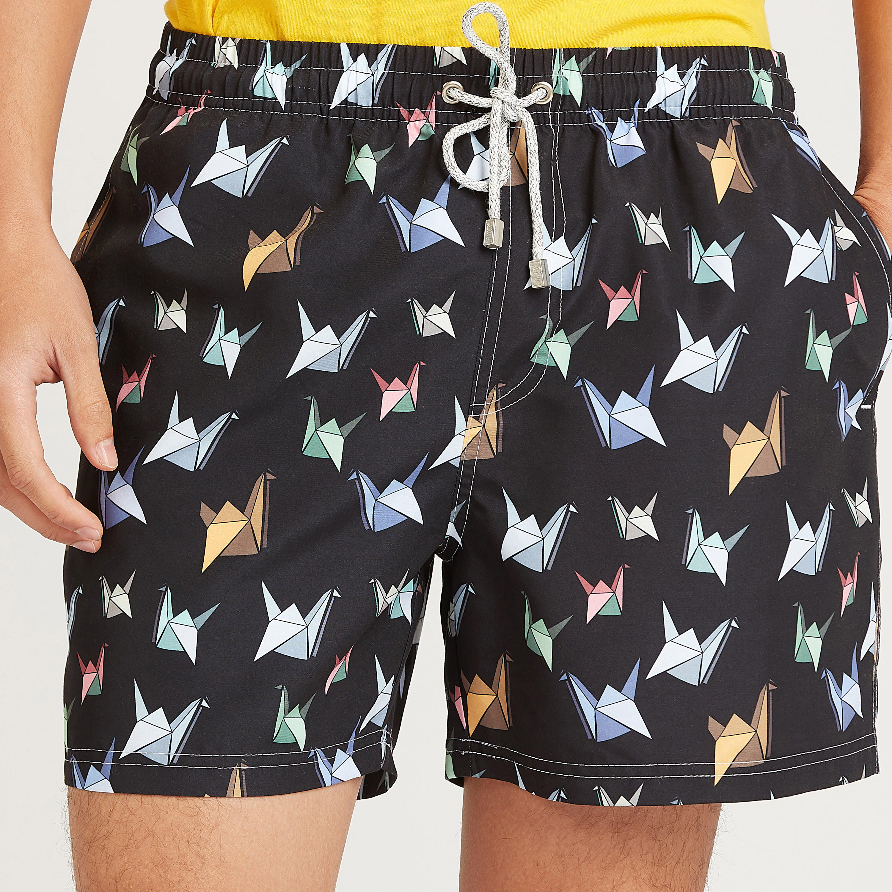 شورت برباط وجيوب وطبعات-men-clothing-bottoms-shorts-image-3