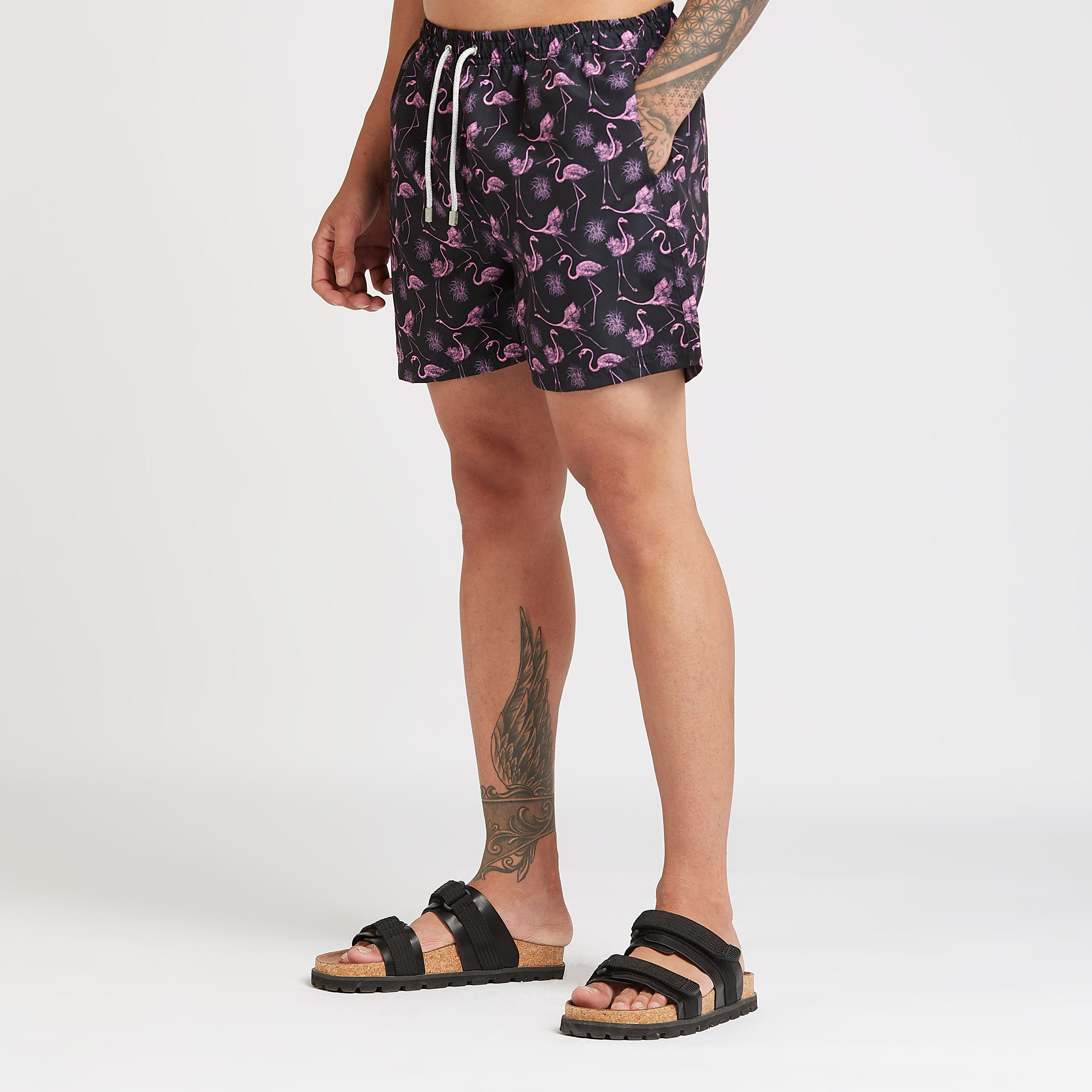 شورت بطبعات وتفاصيل جيوب ورباط-men-clothing-bottoms-shorts-image-1