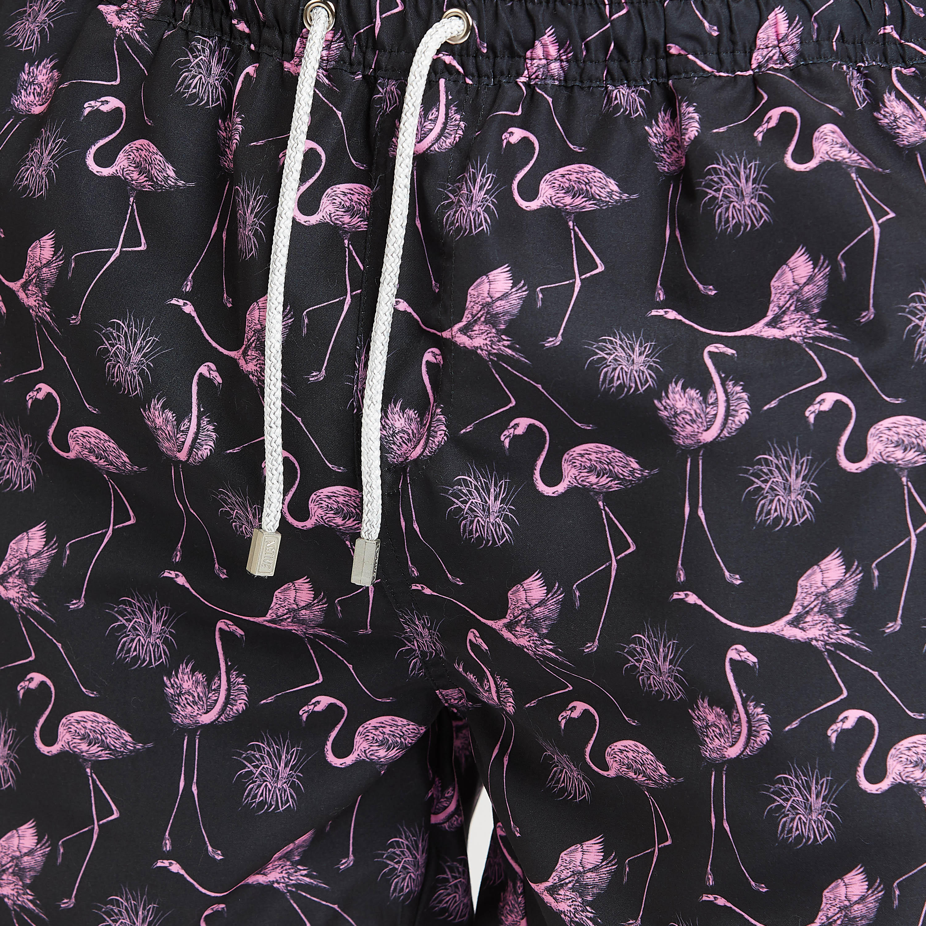 شورت بطبعات وتفاصيل جيوب ورباط-men-clothing-bottoms-shorts-image-3