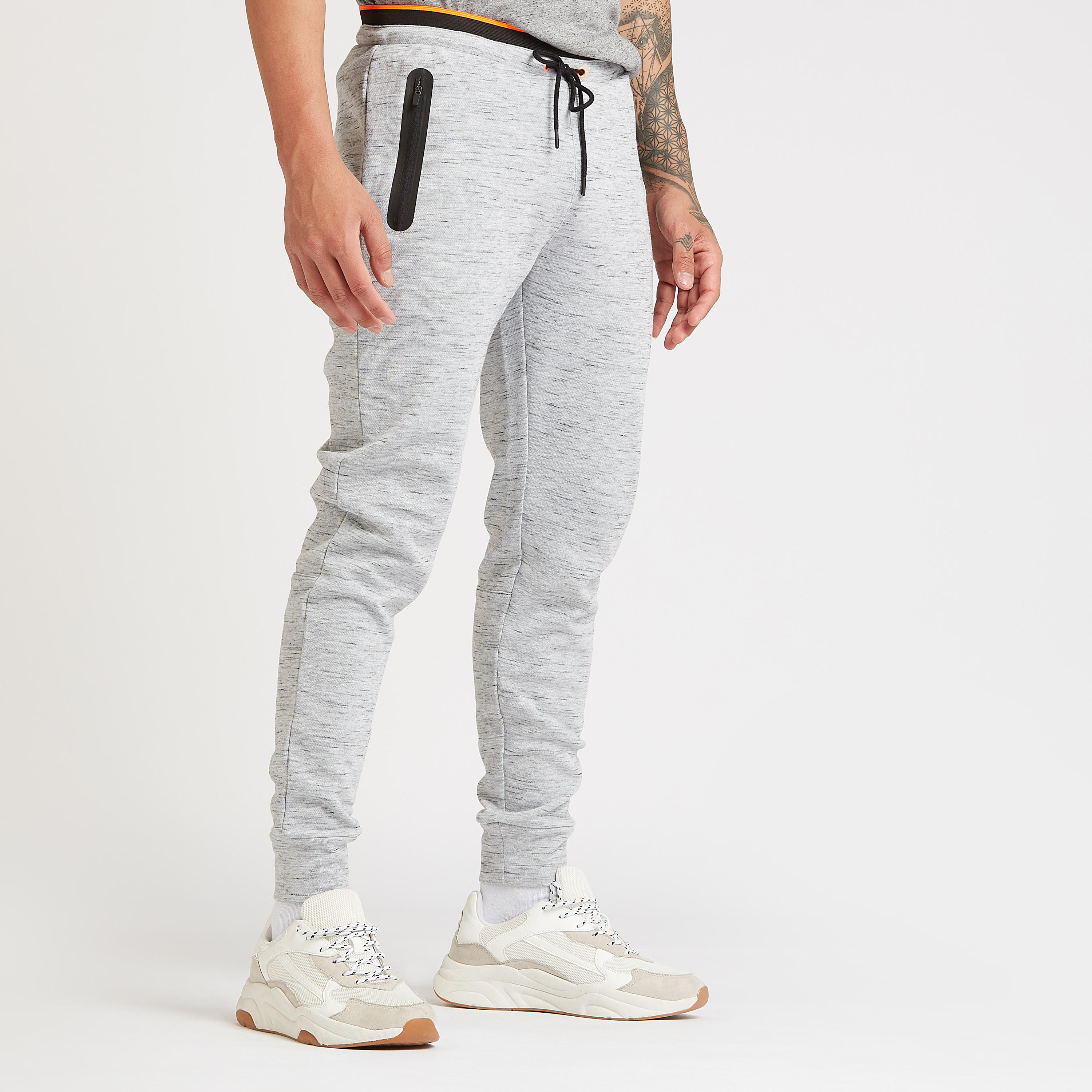 بنطلون رياضي سادة طويل بتفاصيل سحاب ورباط إغلاق-men-clothing-sportswearandactivewear-bottoms-image-5