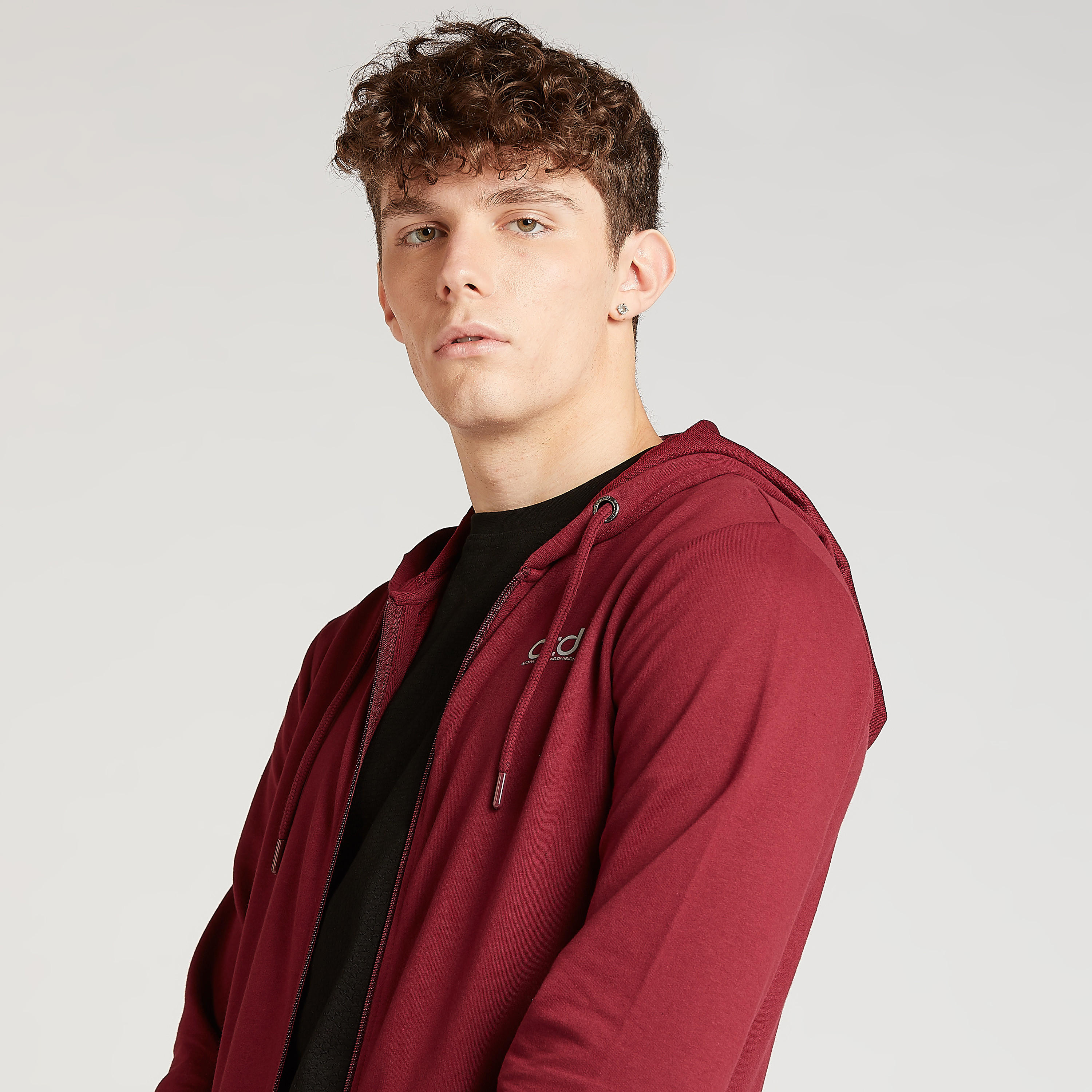 جاكيت مستدام سادة بأكمام طويلة وقبعَة-men-winterwear-hoodiesandsweatshirts-image-1