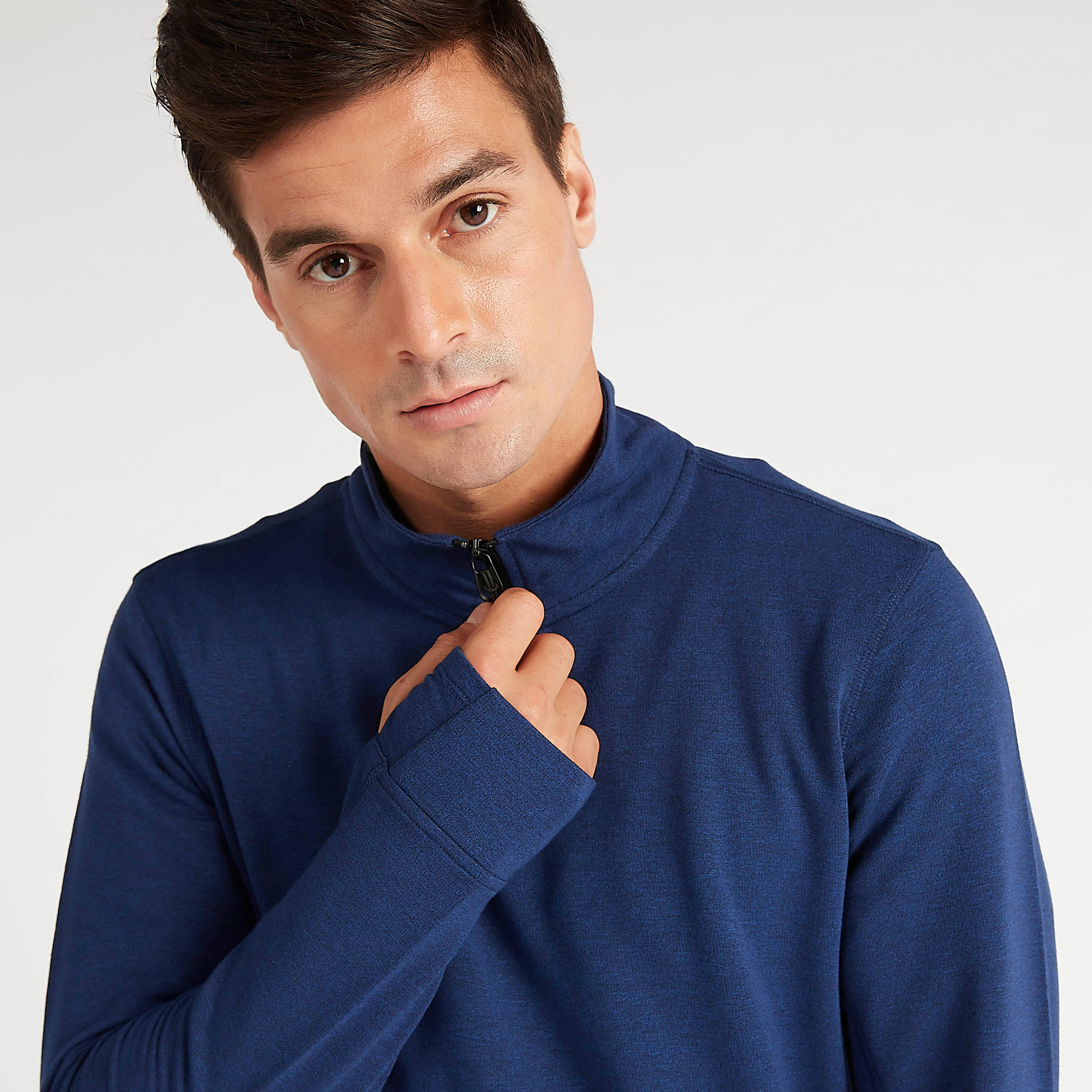سويت شيرت مستدام بياقة بسحّاب وأكمام طويلة وجيوب-men-winterwear-hoodiesandsweatshirts-image-1