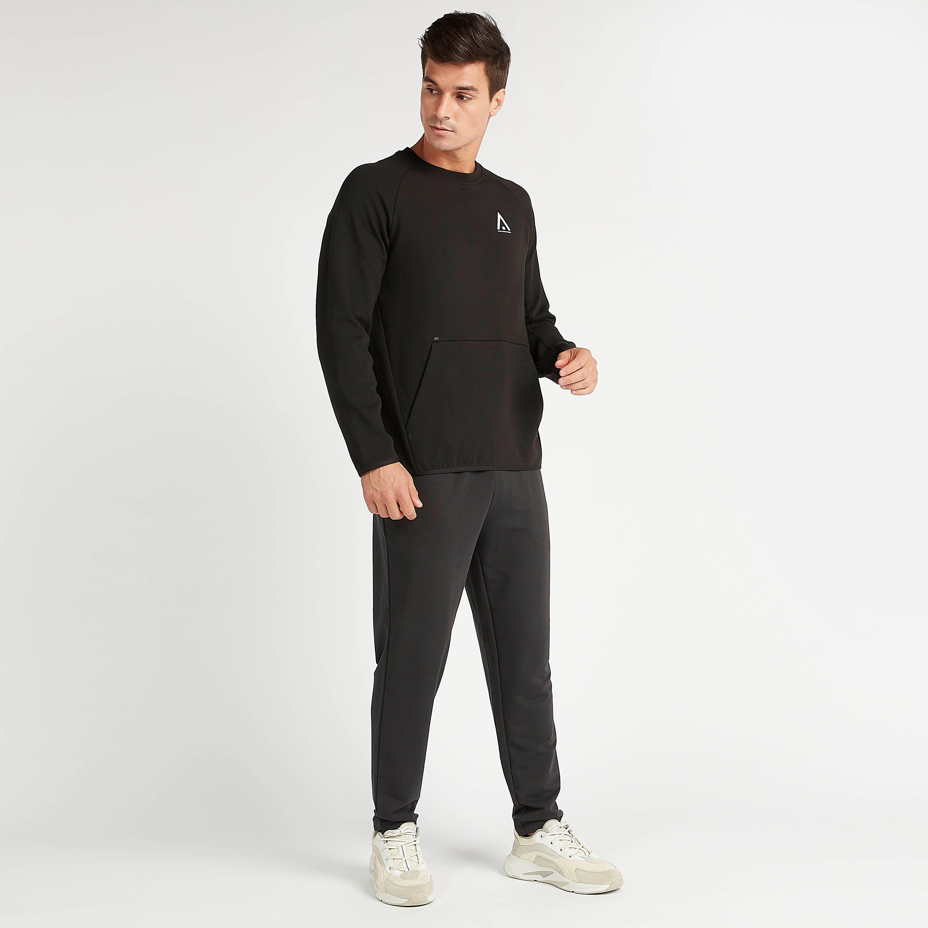 بنطلون رياضي مستدام سادة بجيوب ورباط إغلاق-men-clothing-sportswearandactivewear-bottoms-image-3