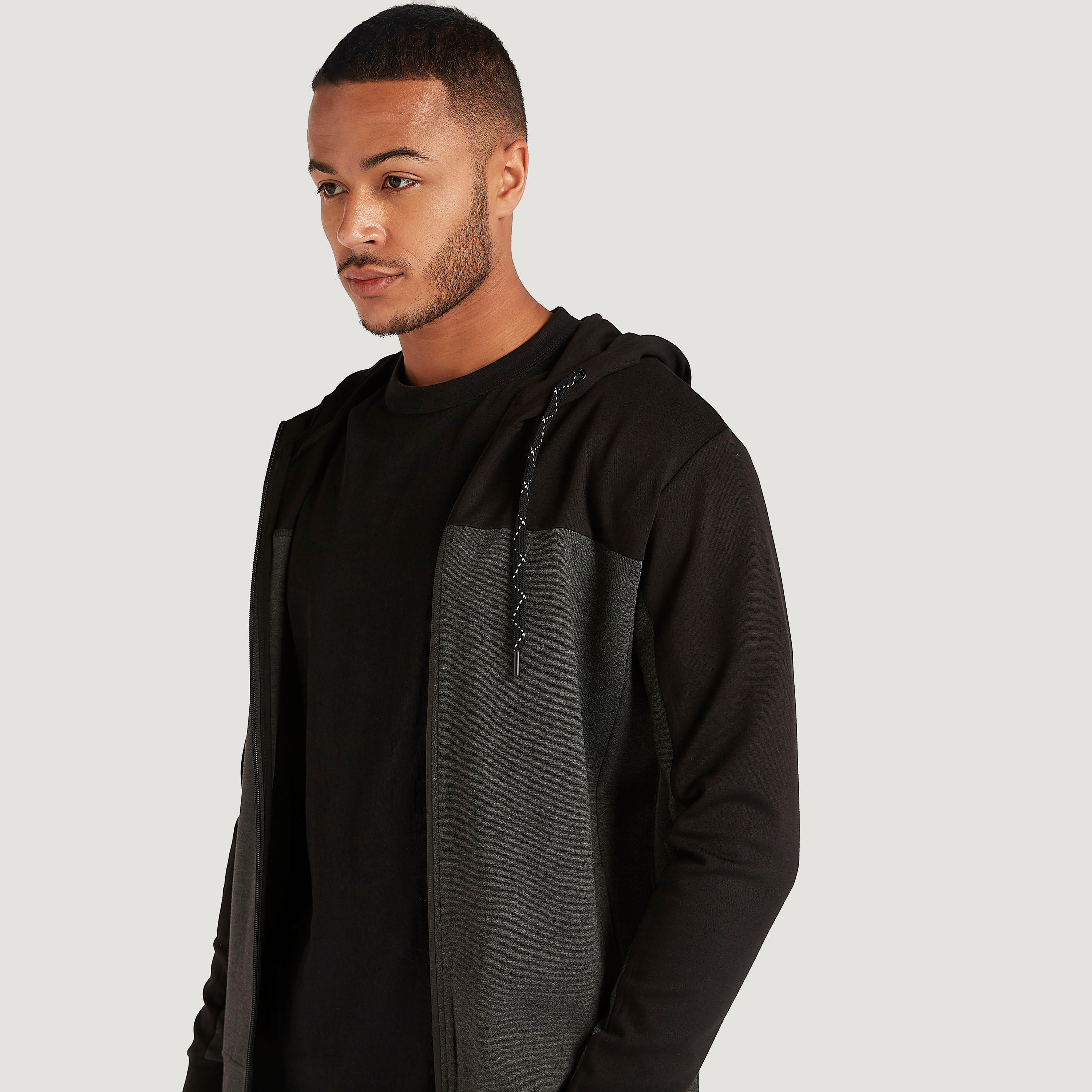 هودي بجيوب وسحّاب إغلاق-men-winterwear-hoodiesandsweatshirts-image-8