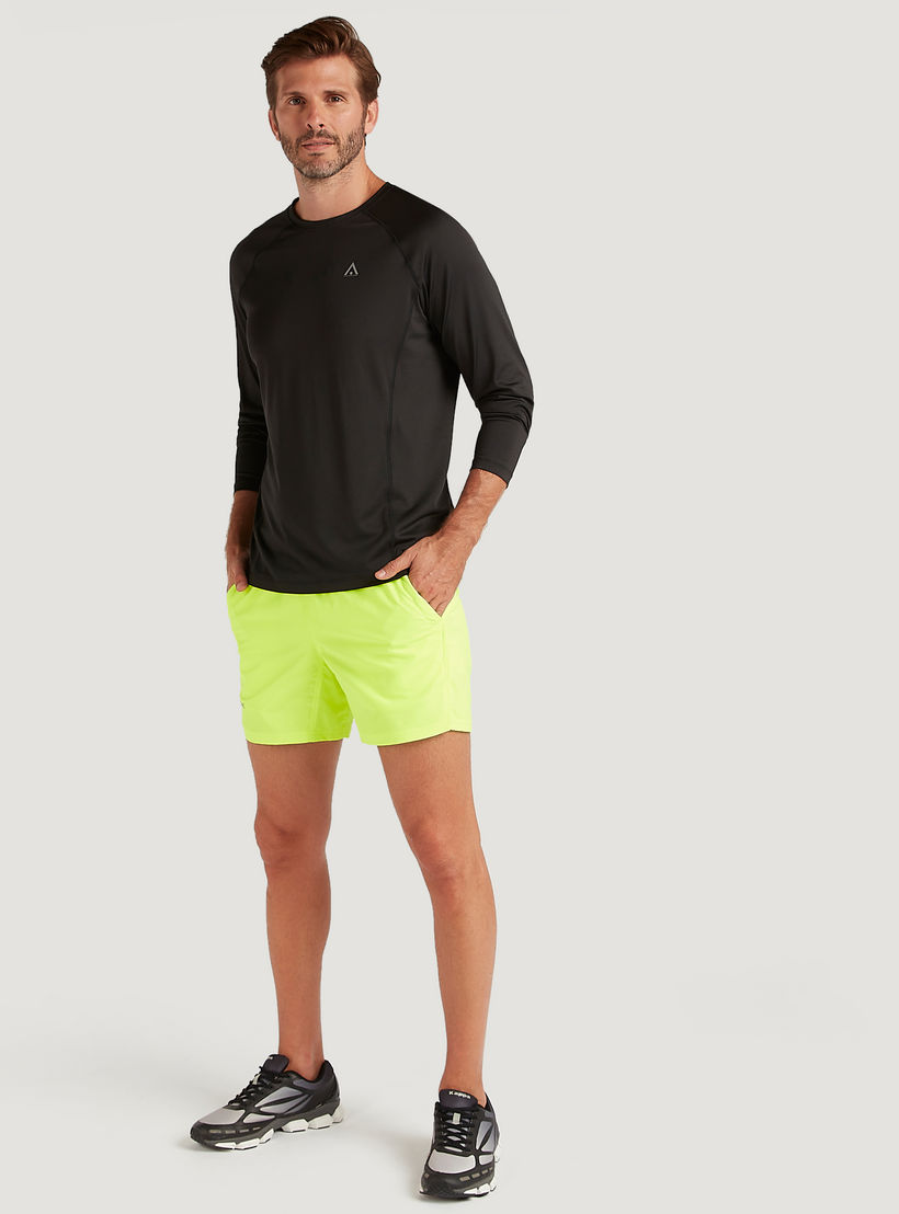 شورت سادة بخصر مطاطي وجيوب-men-clothing-sportswearandactivewear-bottoms-image-8