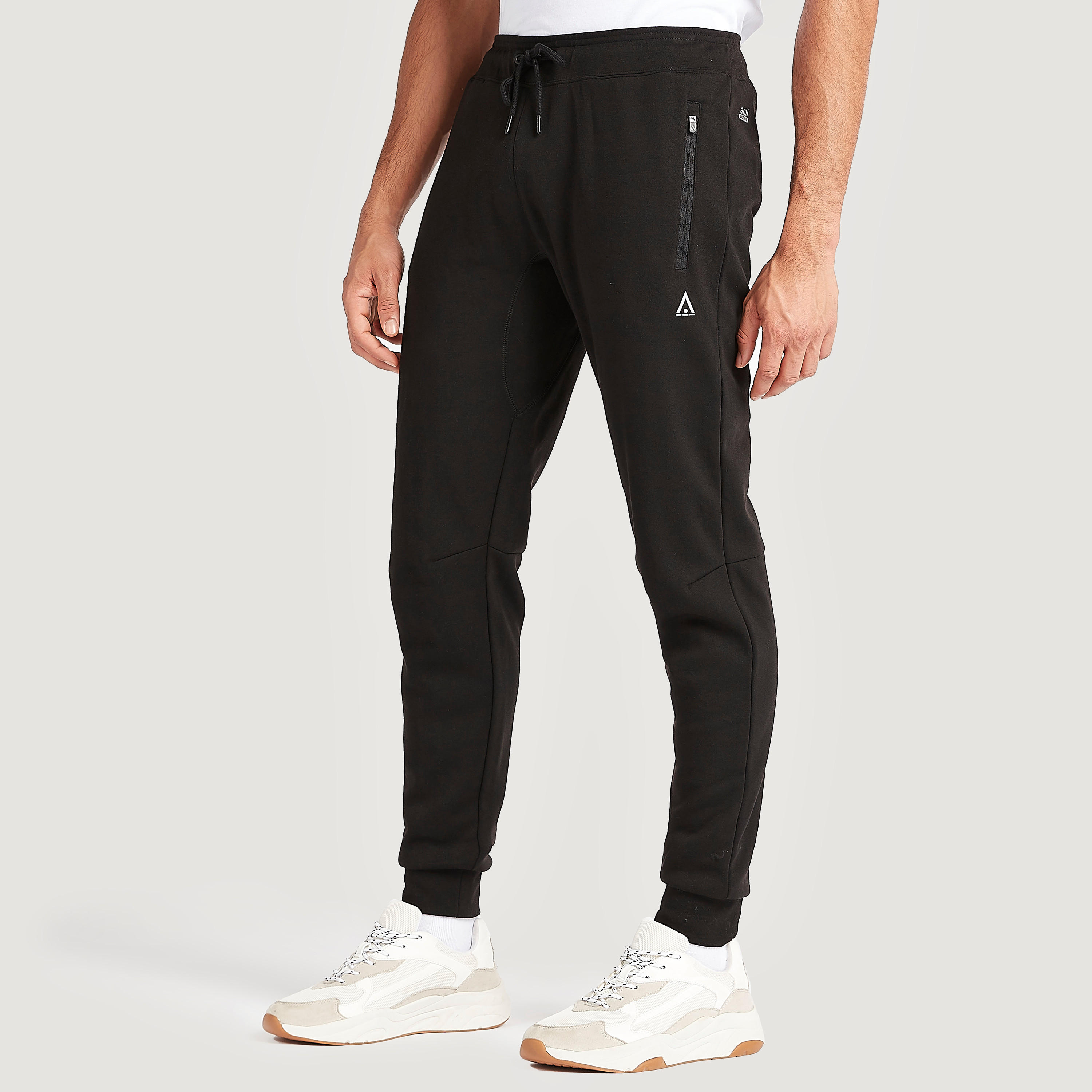 بنطلون رياضي سادة بجيوب ورباط إغلاق-men-clothing-sportswearandactivewear-bottoms-image-6