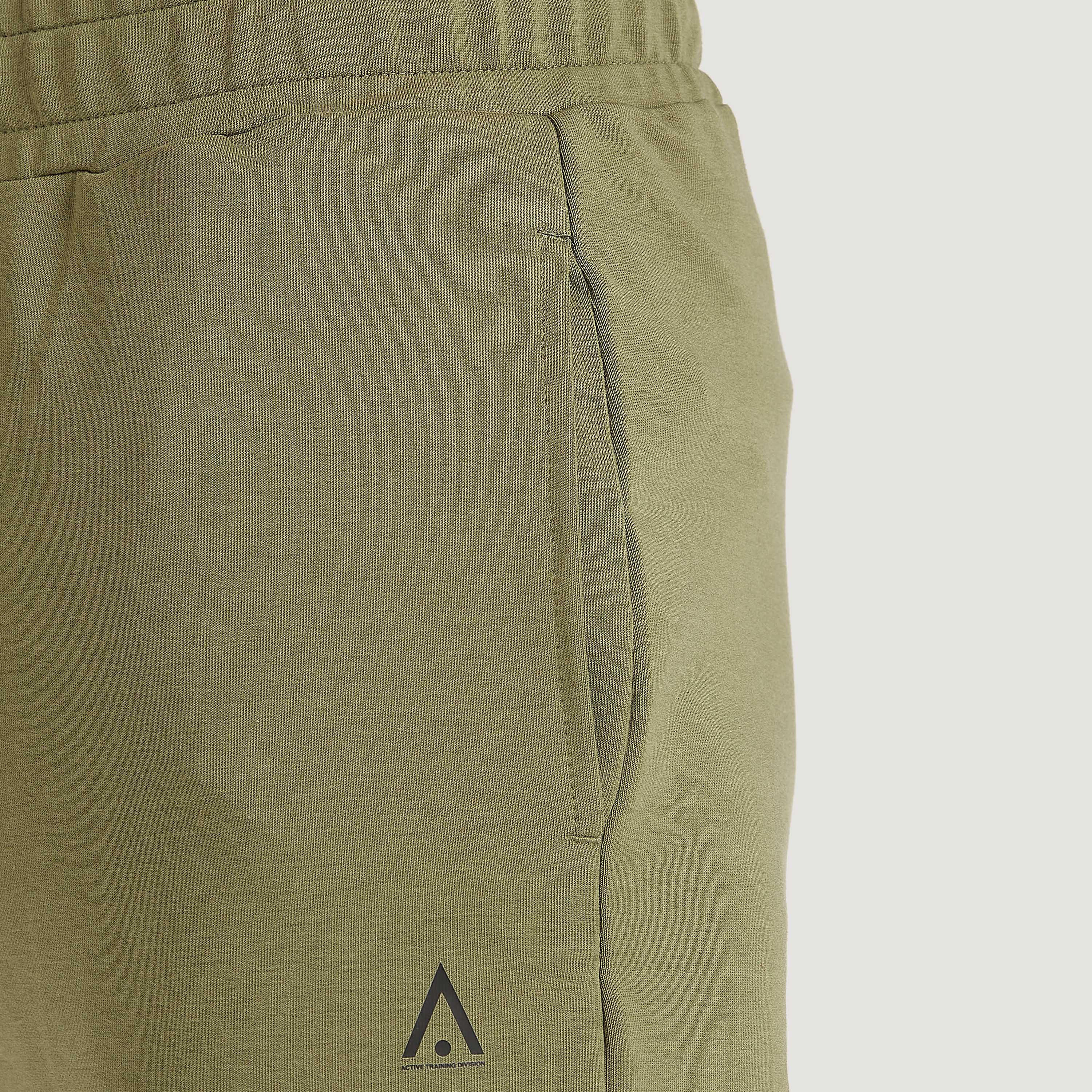 بنطلون رياضي سادة بخصر مطاطي وجيوب-men-clothing-sportswearandactivewear-bottoms-image-4