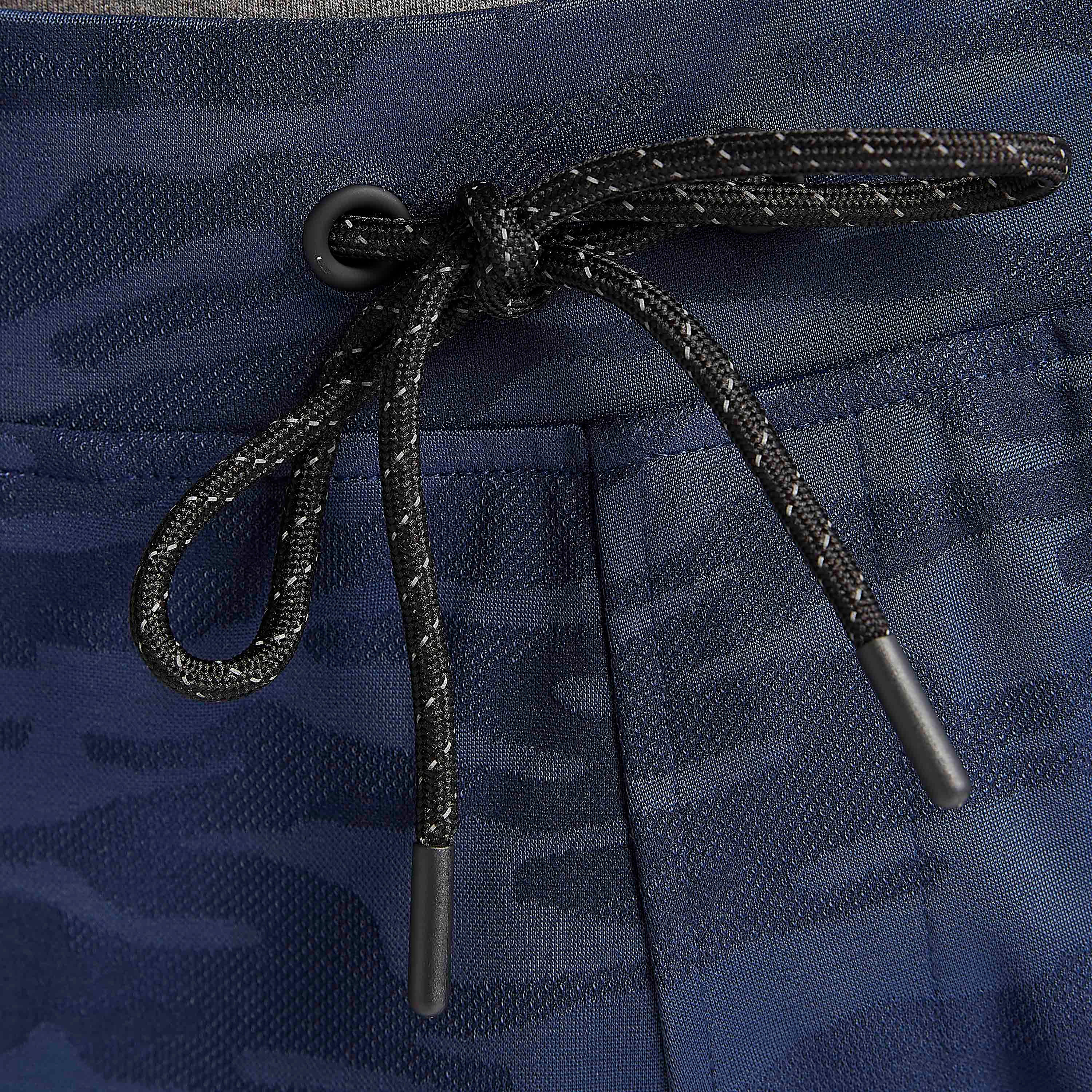 بنطلون رياضي بطبعات مموهة وجيوب ورباط إغلاق-men-clothing-sportswearandactivewear-bottoms-image-1