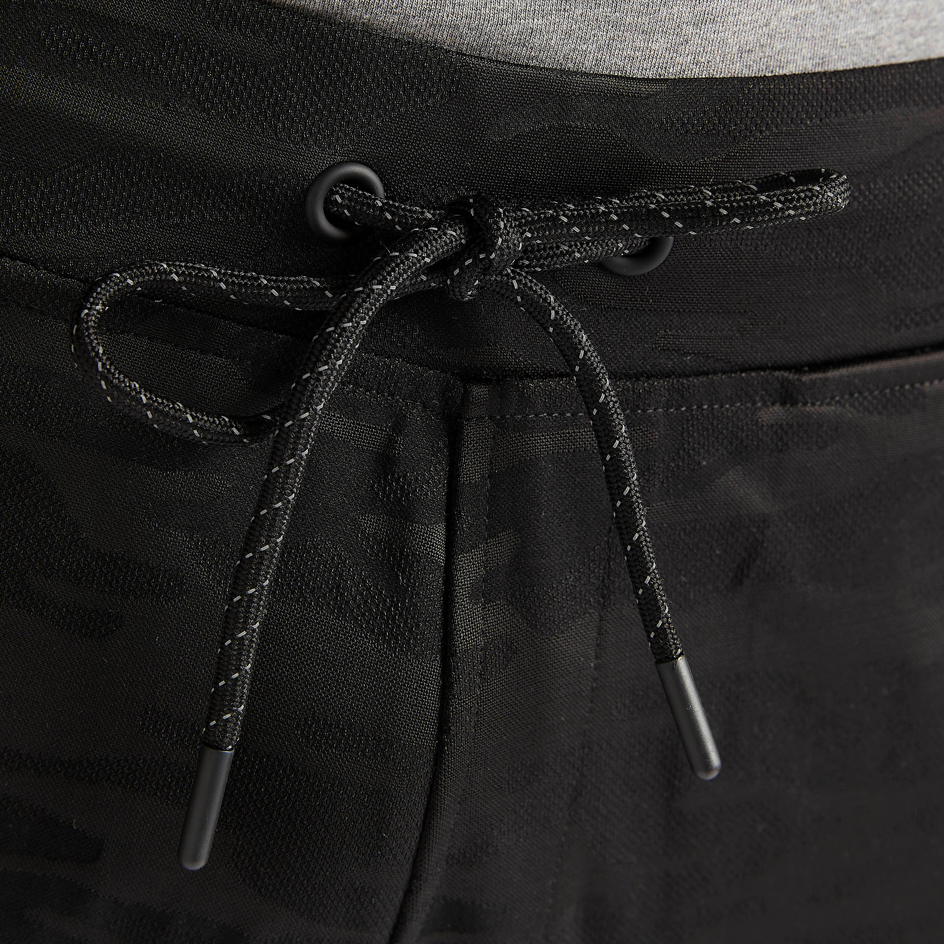 بنطلون رياضي بطبعات مموهة وجيوب ورباط إغلاق-men-clothing-sportswearandactivewear-bottoms-image-1