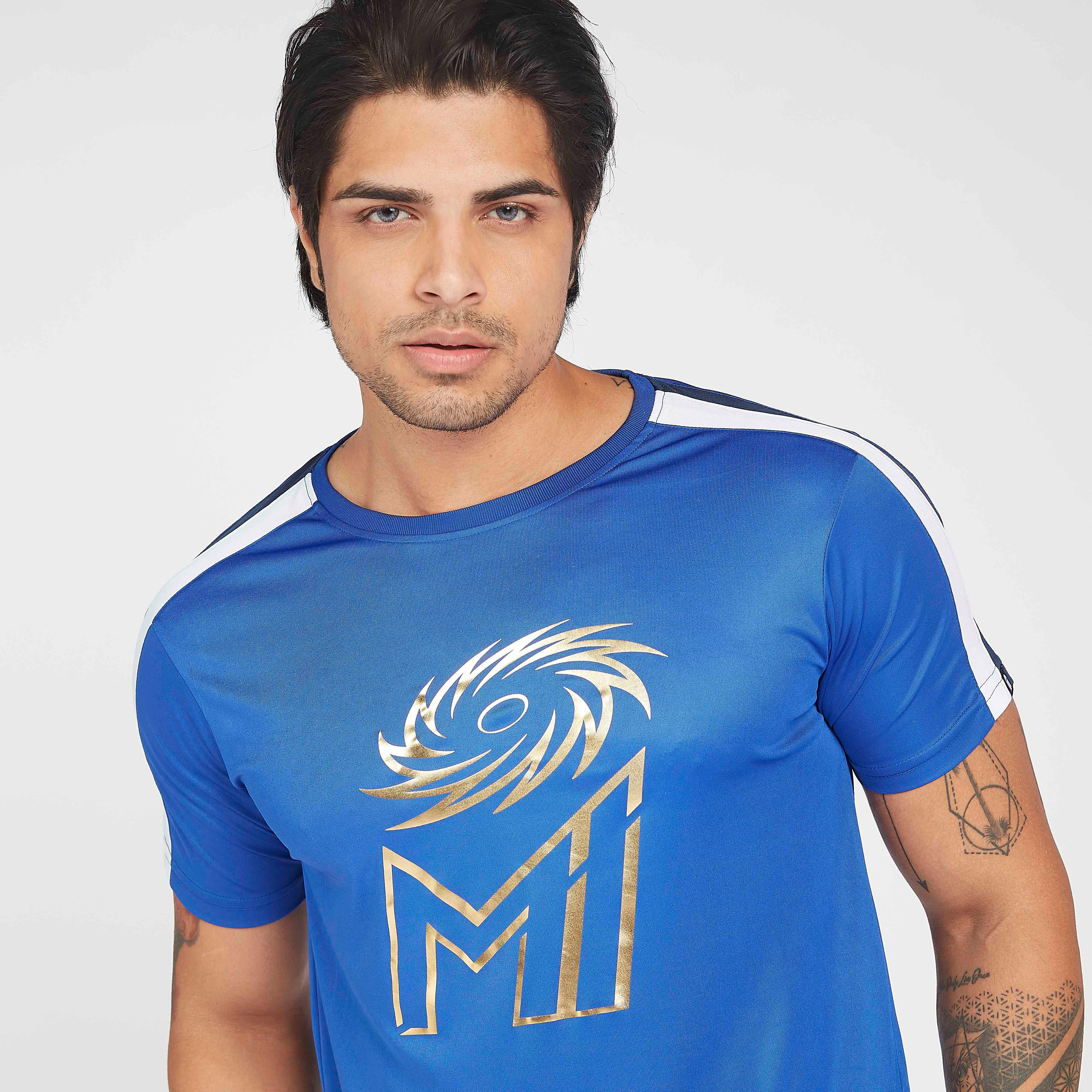 تيشيرت جيرسي بياقة ضيّقة بطبعا لوجو أي بي إل من إم آي-men-clothing-sportswearandactivewear-tshirtsandpolos-image-6
