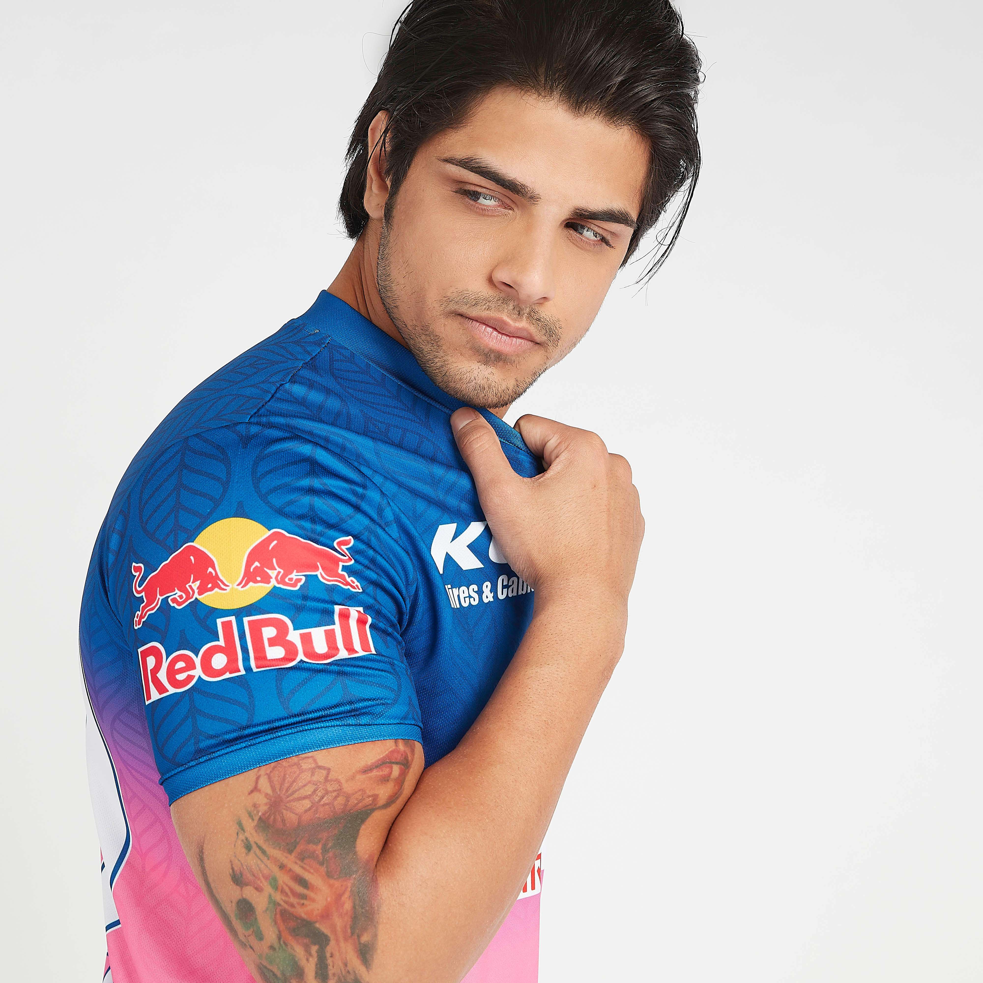 تي شيرت جيرسي أي بي أل بأكمام قصيرة وطبعات بي آر سميث-men-clothing-sportswearandactivewear-tshirtsandpolos-image-8