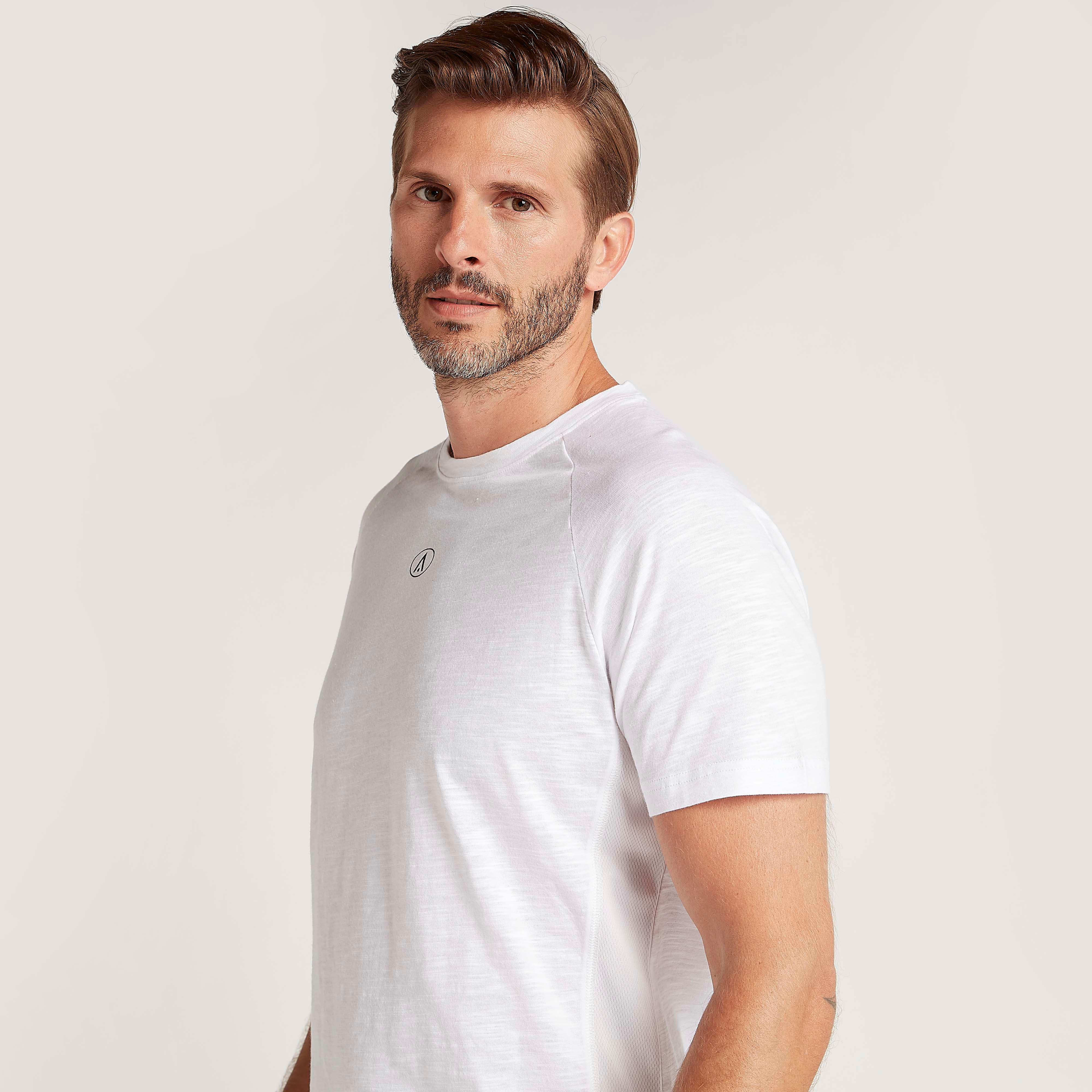 Solid T-shirt with High Low Hem and Short Sleeves-men-clothing-sportswearandactivewear-tshirtsandpolos-image-6