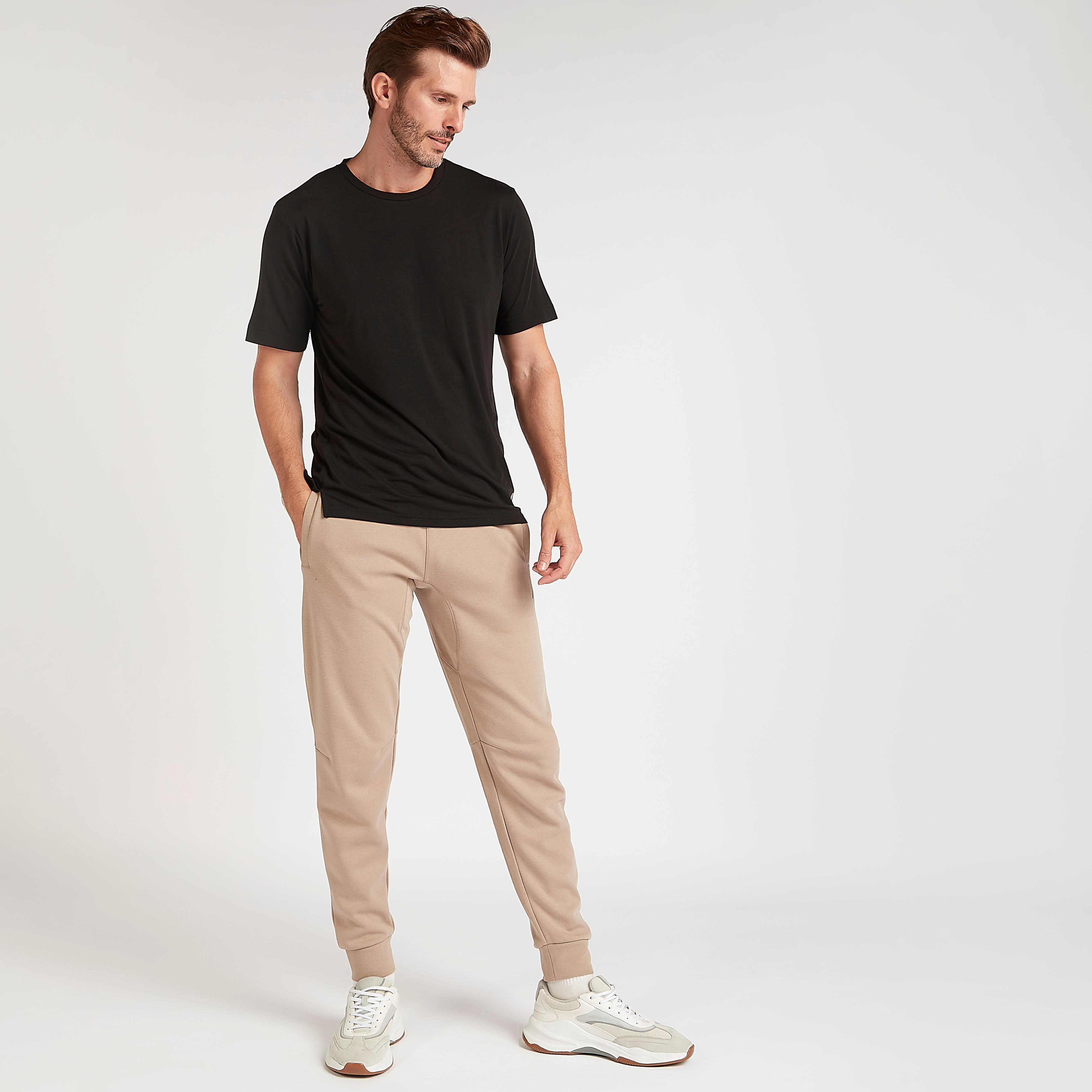 بنطلون رياضي برباط إغلاق-men-clothing-bottoms-joggers-image-3