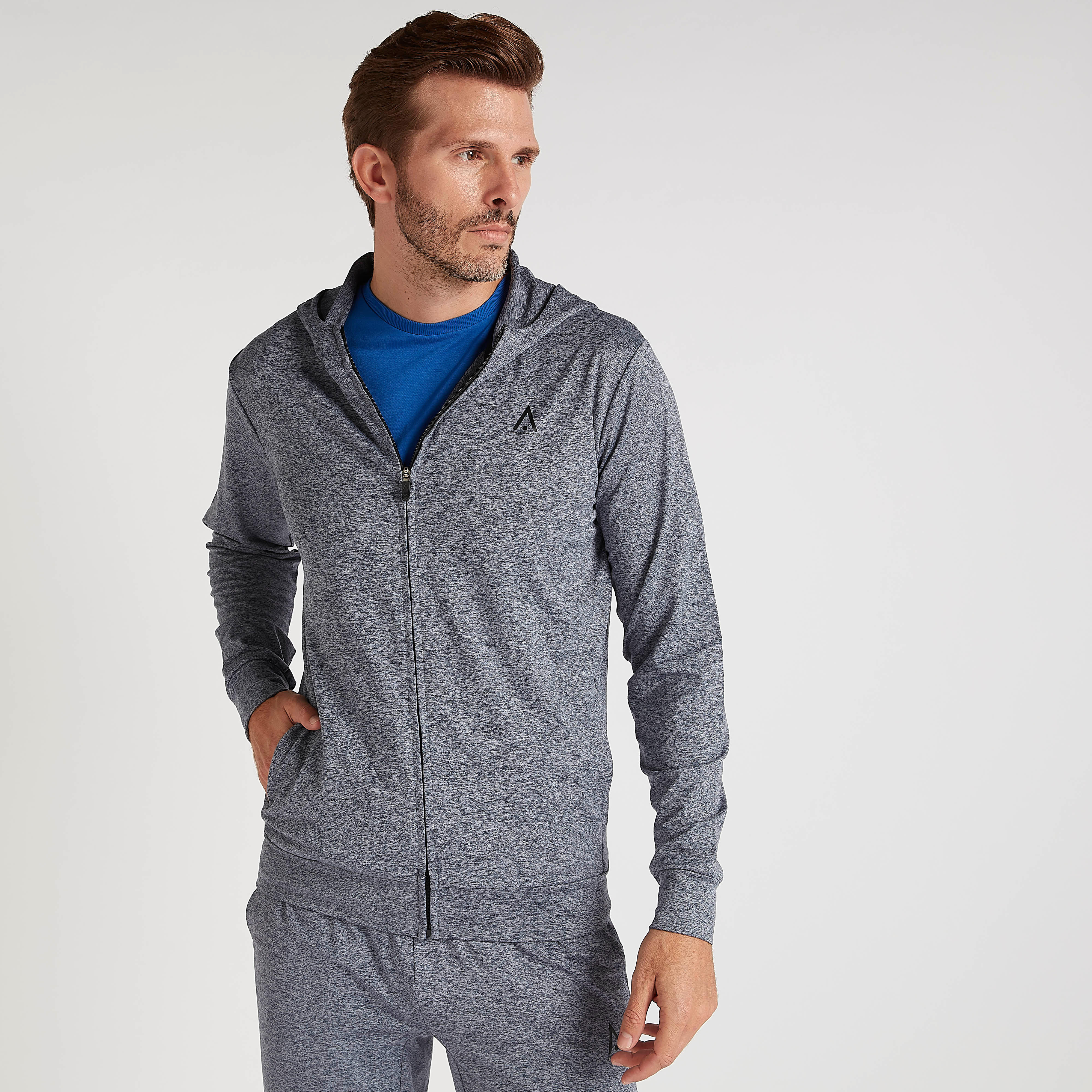 هودي سادة بسحّاب وأكمام طويلة وجيوب-men-winterwear-hoodiesandsweatshirts-image-6