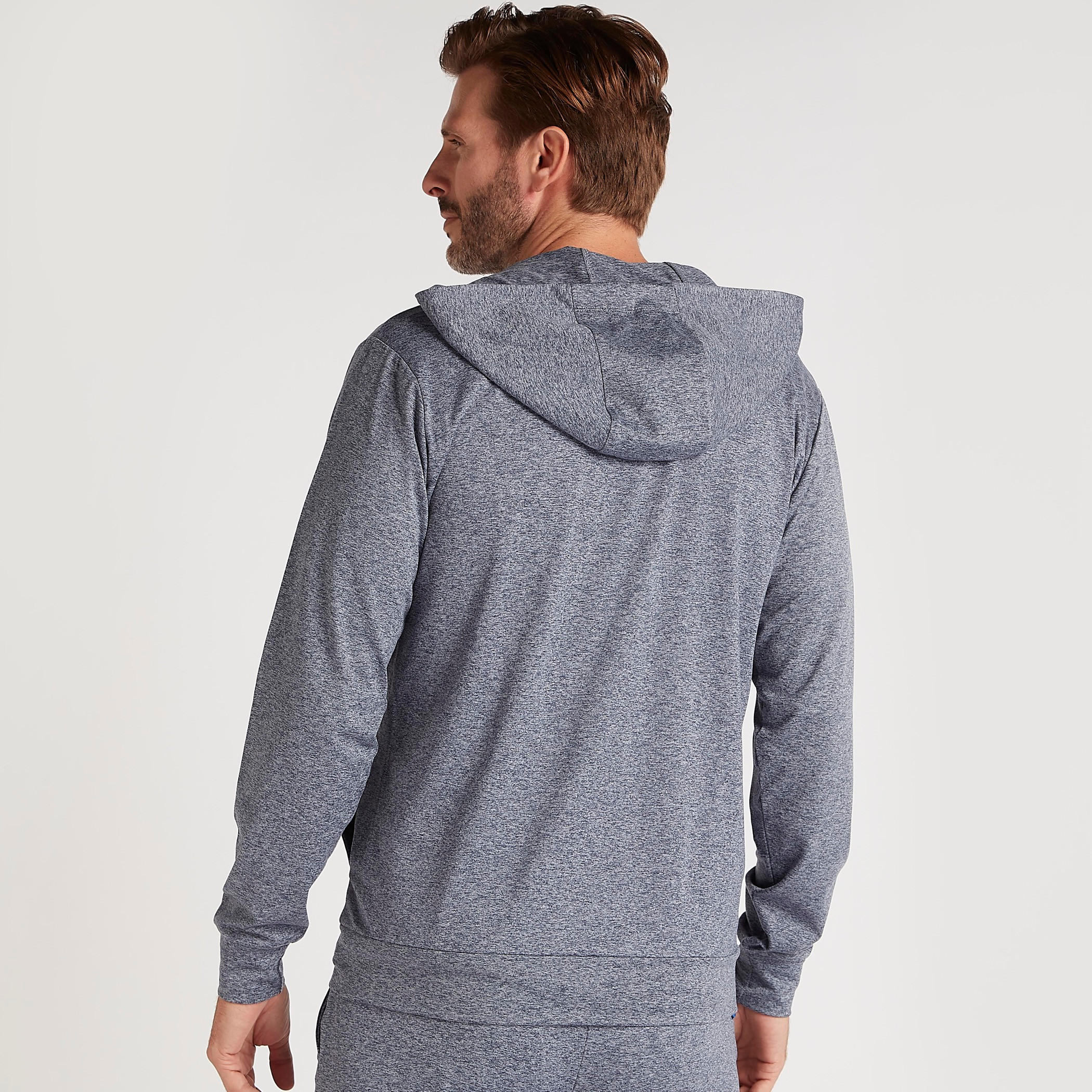 هودي سادة بسحّاب وأكمام طويلة وجيوب-men-winterwear-hoodiesandsweatshirts-image-2