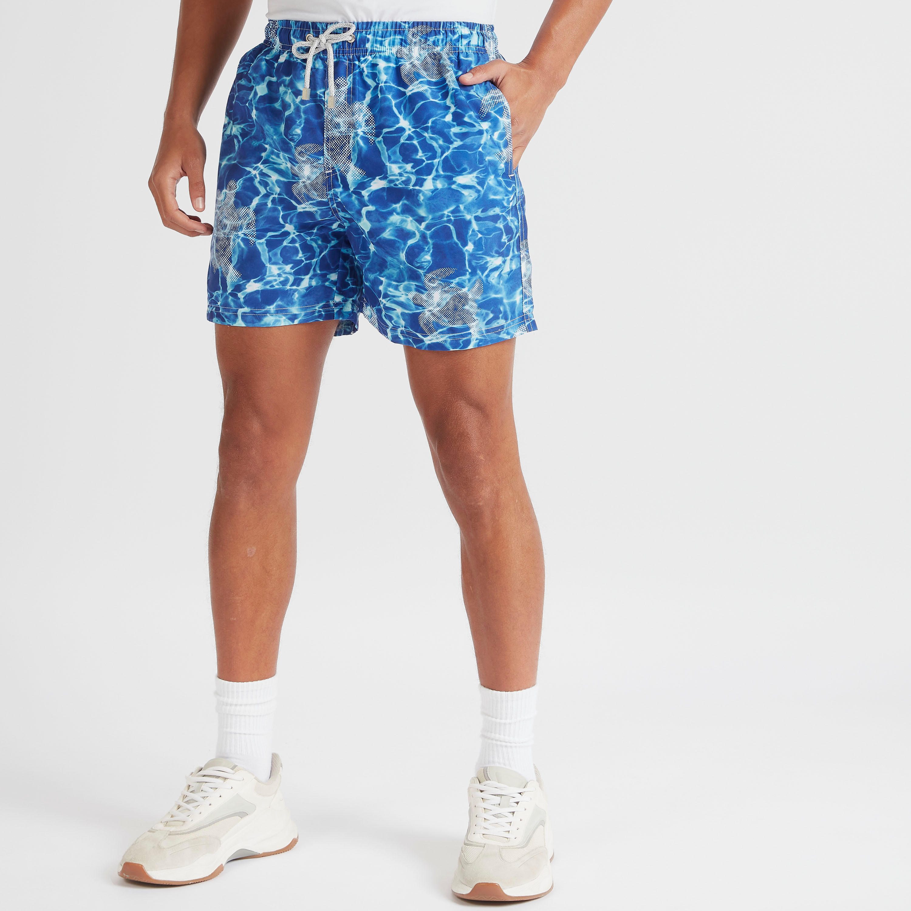 شورت بطبعات شاطئ ورباط إغلاق-men-clothing-bottoms-shorts-image-1