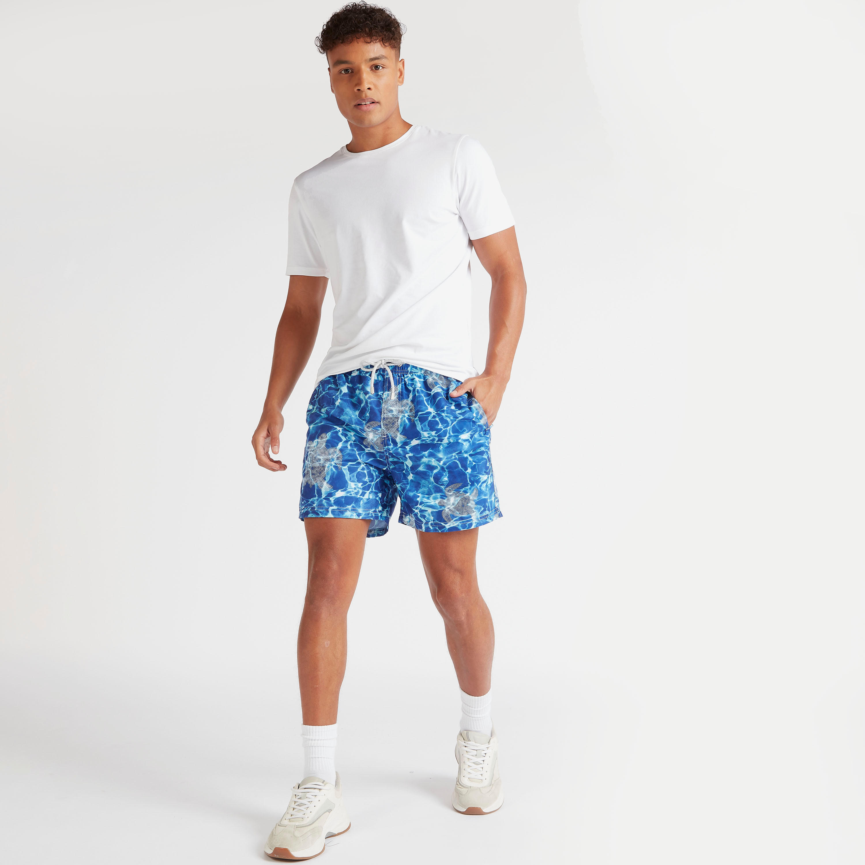 شورت بطبعات شاطئ ورباط إغلاق-men-clothing-bottoms-shorts-image-2