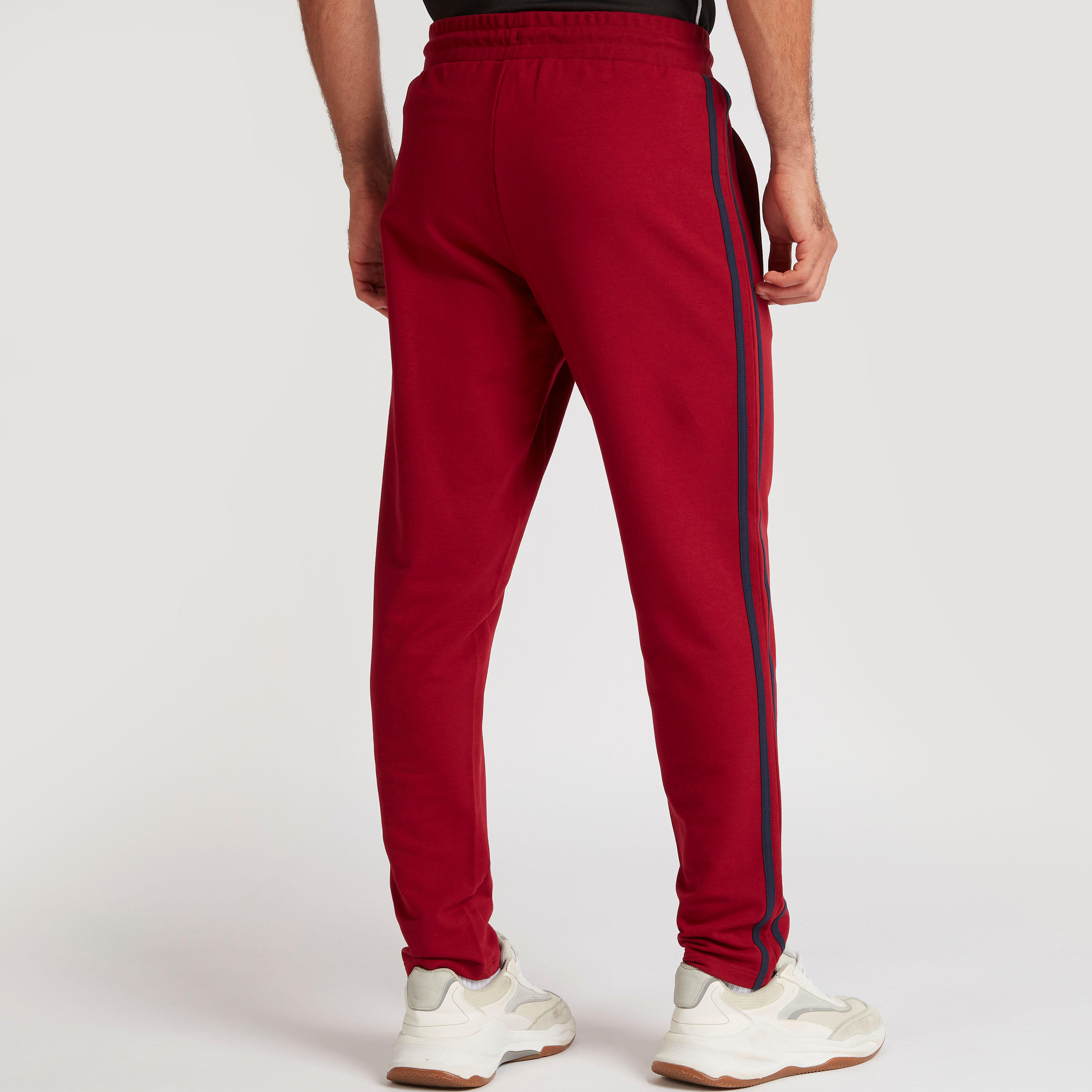 بنطلون رياضي سادة مخطط برباط إغلاق-men-clothing-sportswearandactivewear-bottoms-image-1