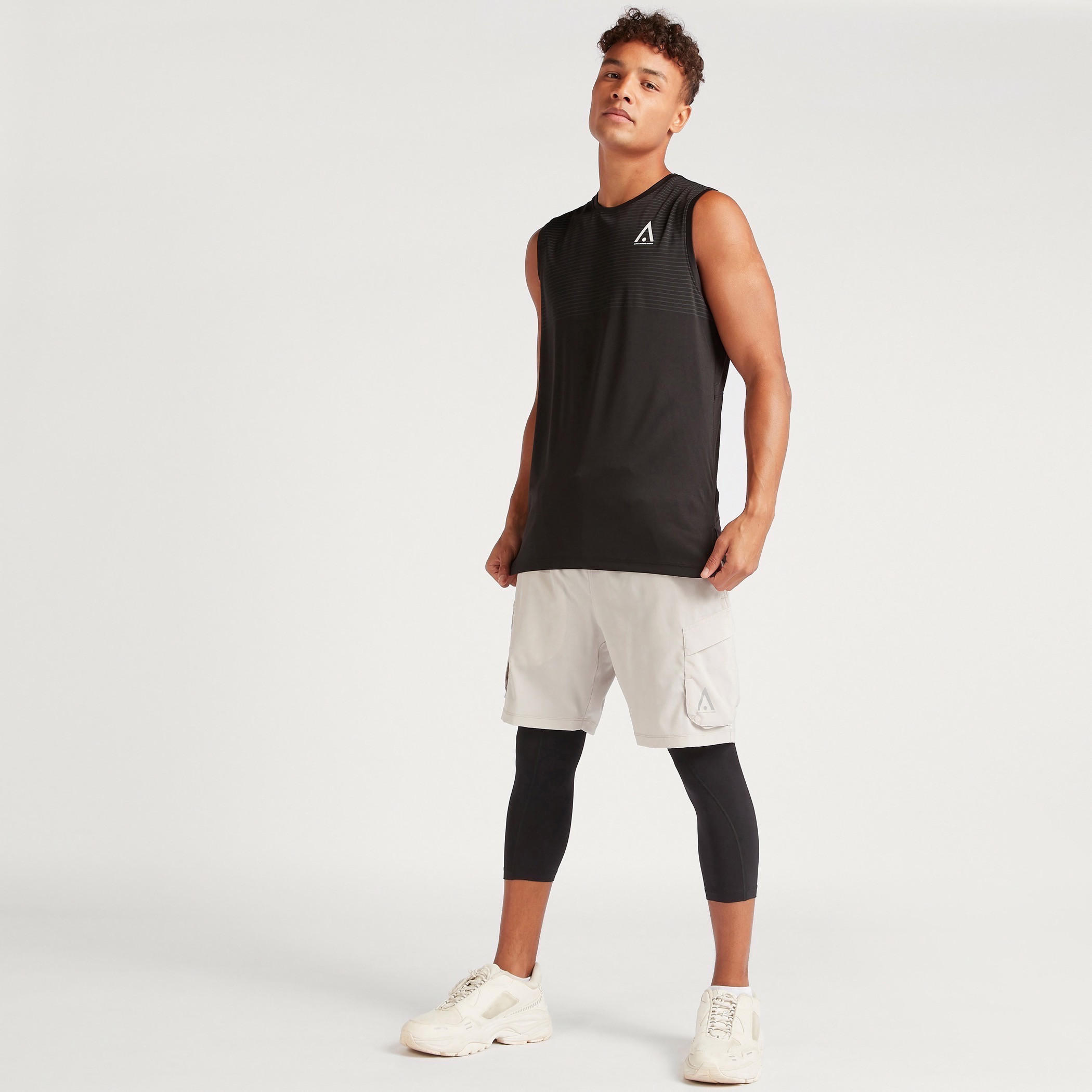 فيست مخطط دون أكمام بياقة ضيقة-men-clothing-sportswearandactivewear-tshirtsandpolos-image-4