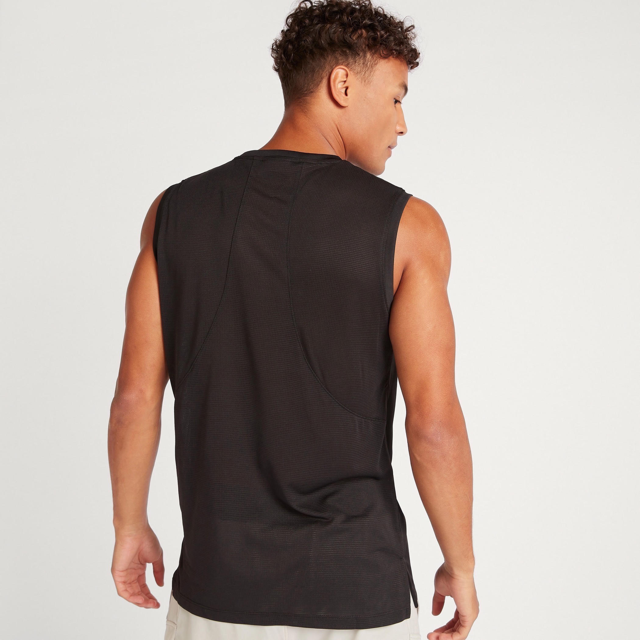 فيست مخطط دون أكمام بياقة ضيقة-men-clothing-sportswearandactivewear-tshirtsandpolos-image-2