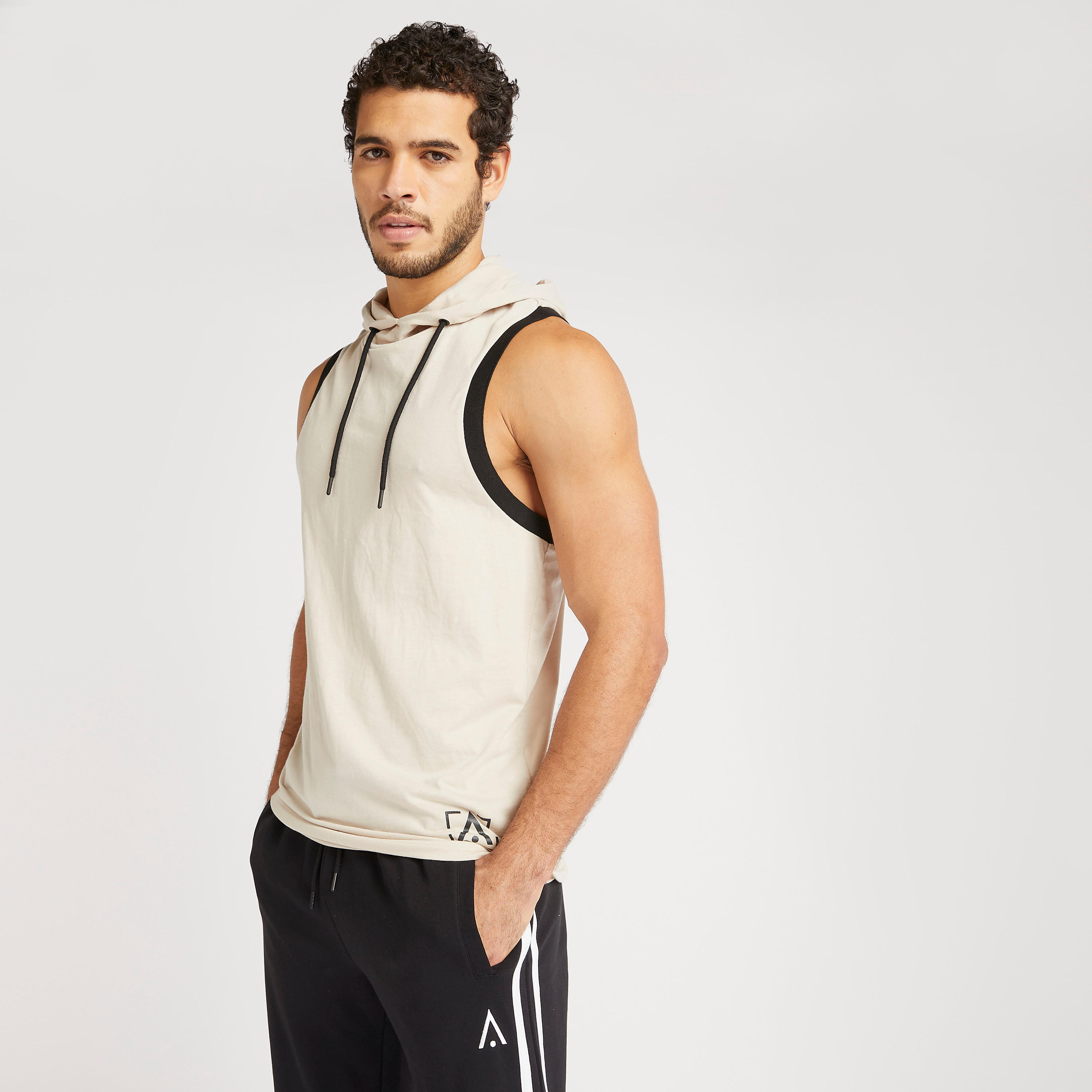 تيشيرت دون أكمام بقبّعة-men-clothing-sportswearandactivewear-tshirtsandpolos-image-6
