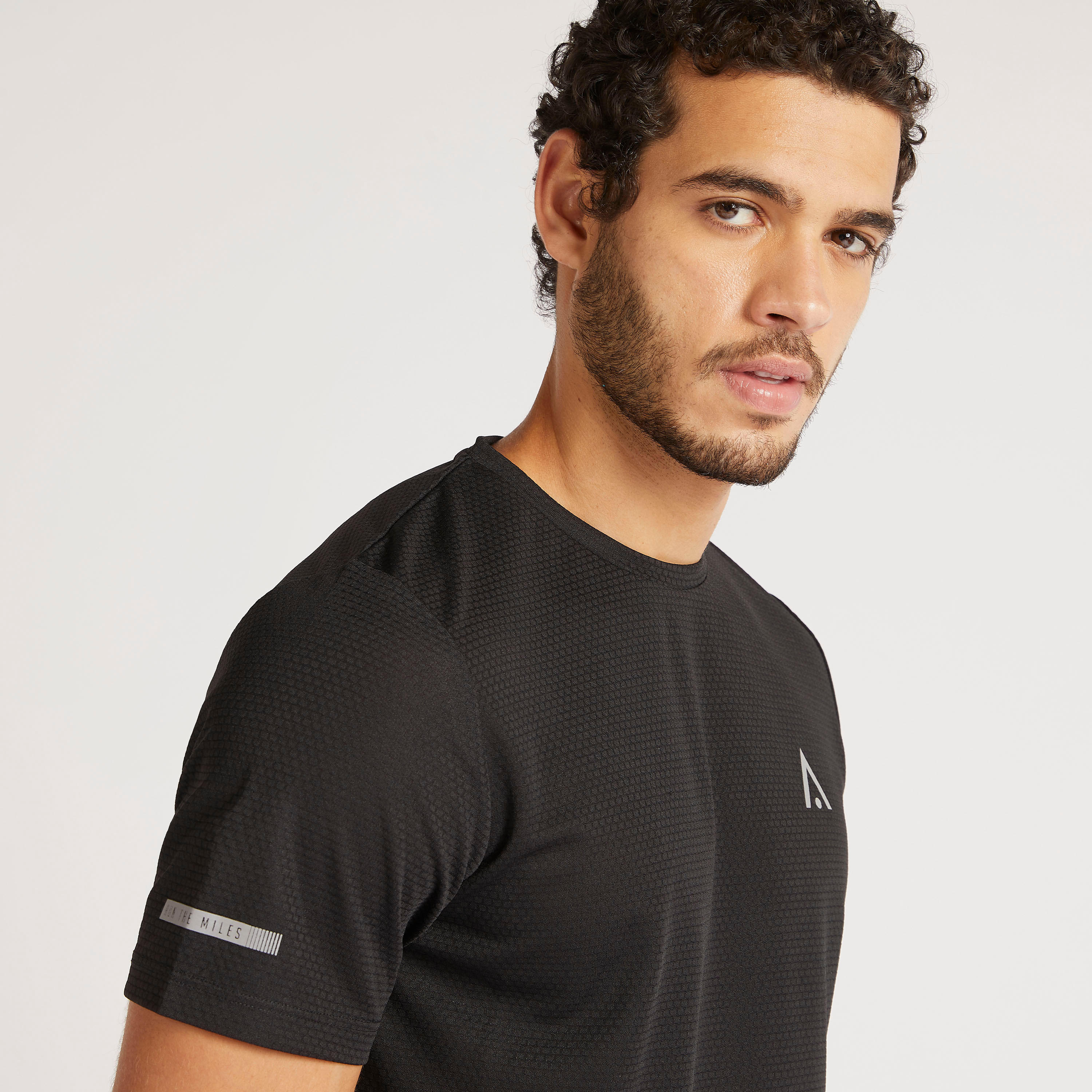 Solid Crew Neck T-shirt with Short Sleeves-men-clothing-sportswearandactivewear-tshirtsandpolos-image-5