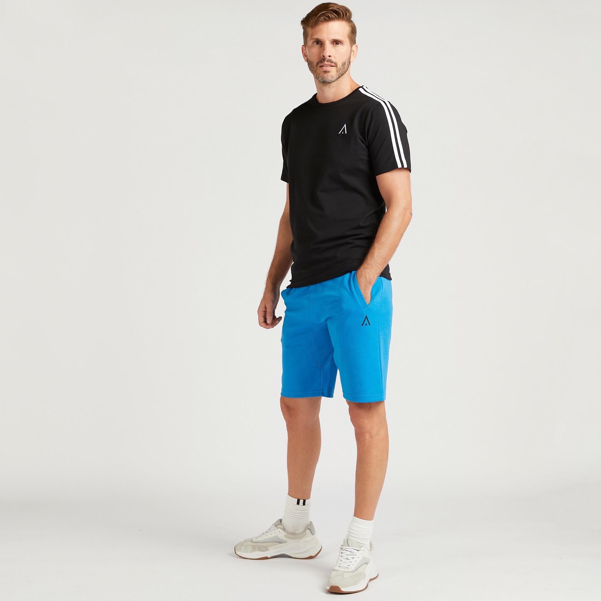 Solid Shorts with Drawstring Closure and Pockets-men-clothing-sportswearandactivewear-bottoms-image-2