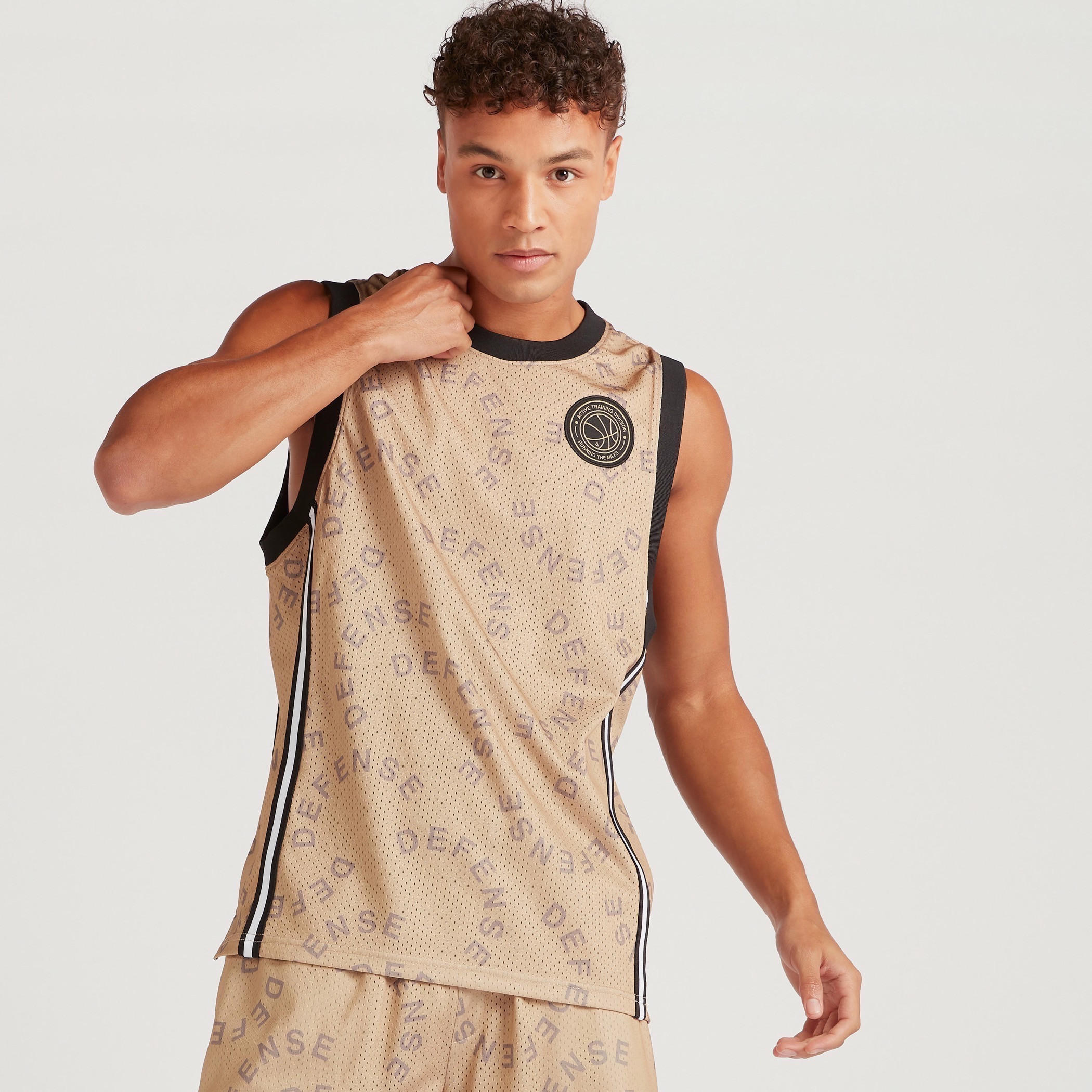 فيست بطبعات-men-clothing-sportswearandactivewear-tshirtsandpolos-image-1