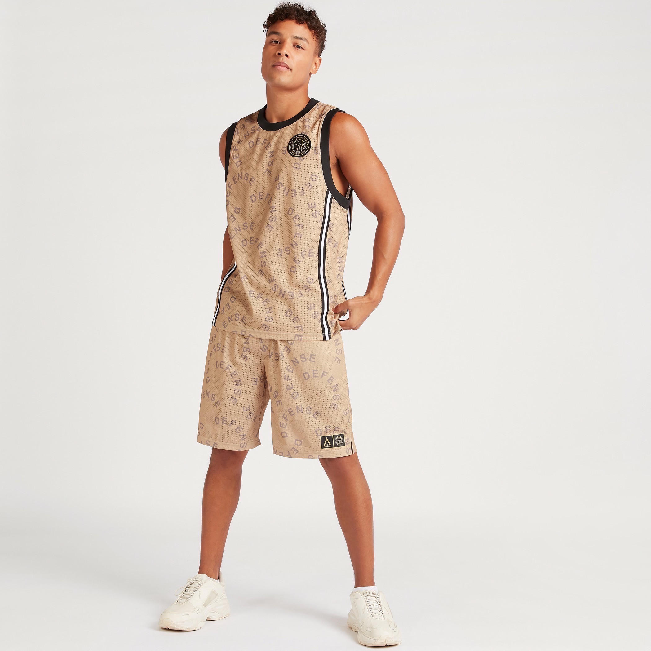 فيست بطبعات-men-clothing-sportswearandactivewear-tshirtsandpolos-image-5