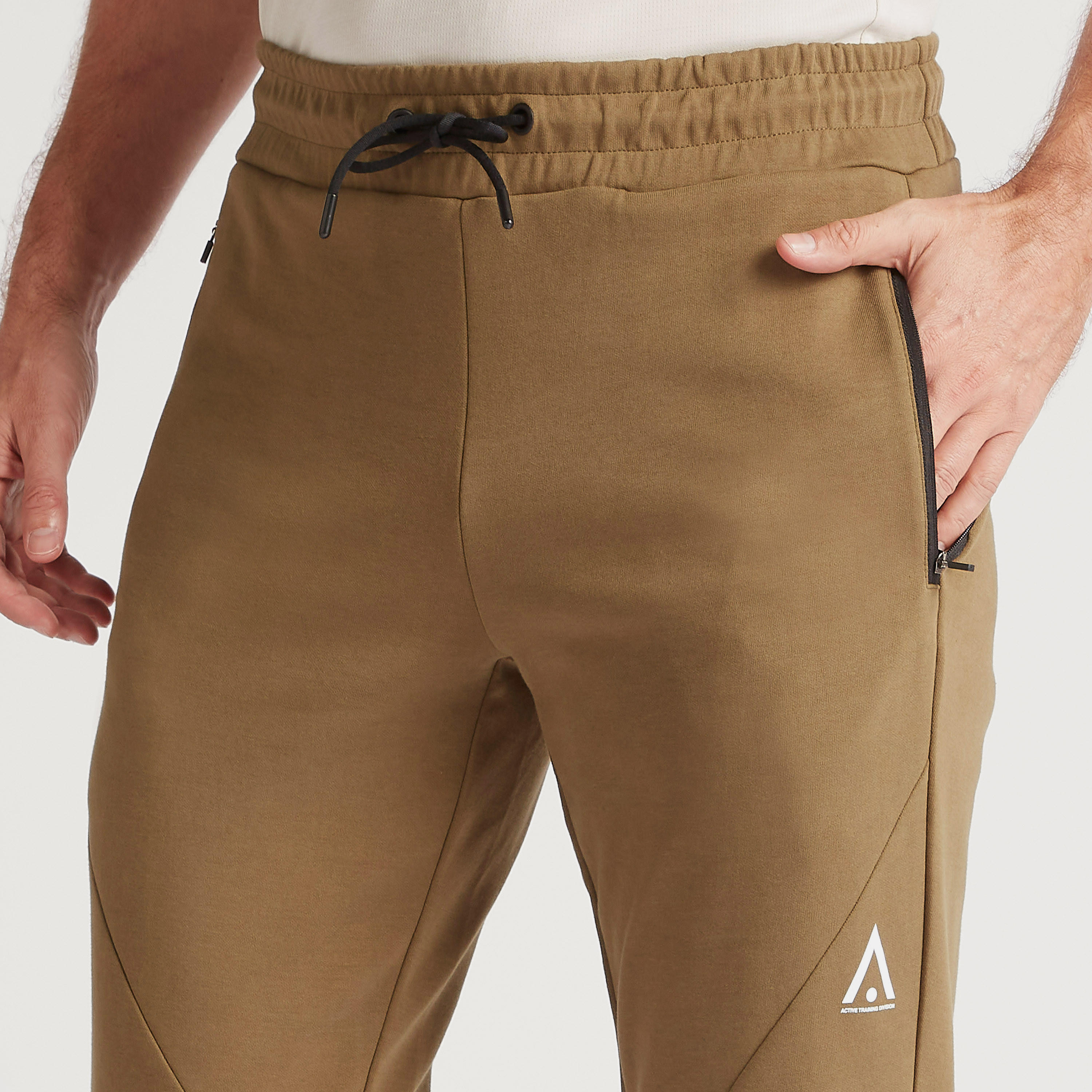 بنطلون رياضي سادة مخطط برباط إغلاق-men-clothing-sportswearandactivewear-bottoms-image-2
