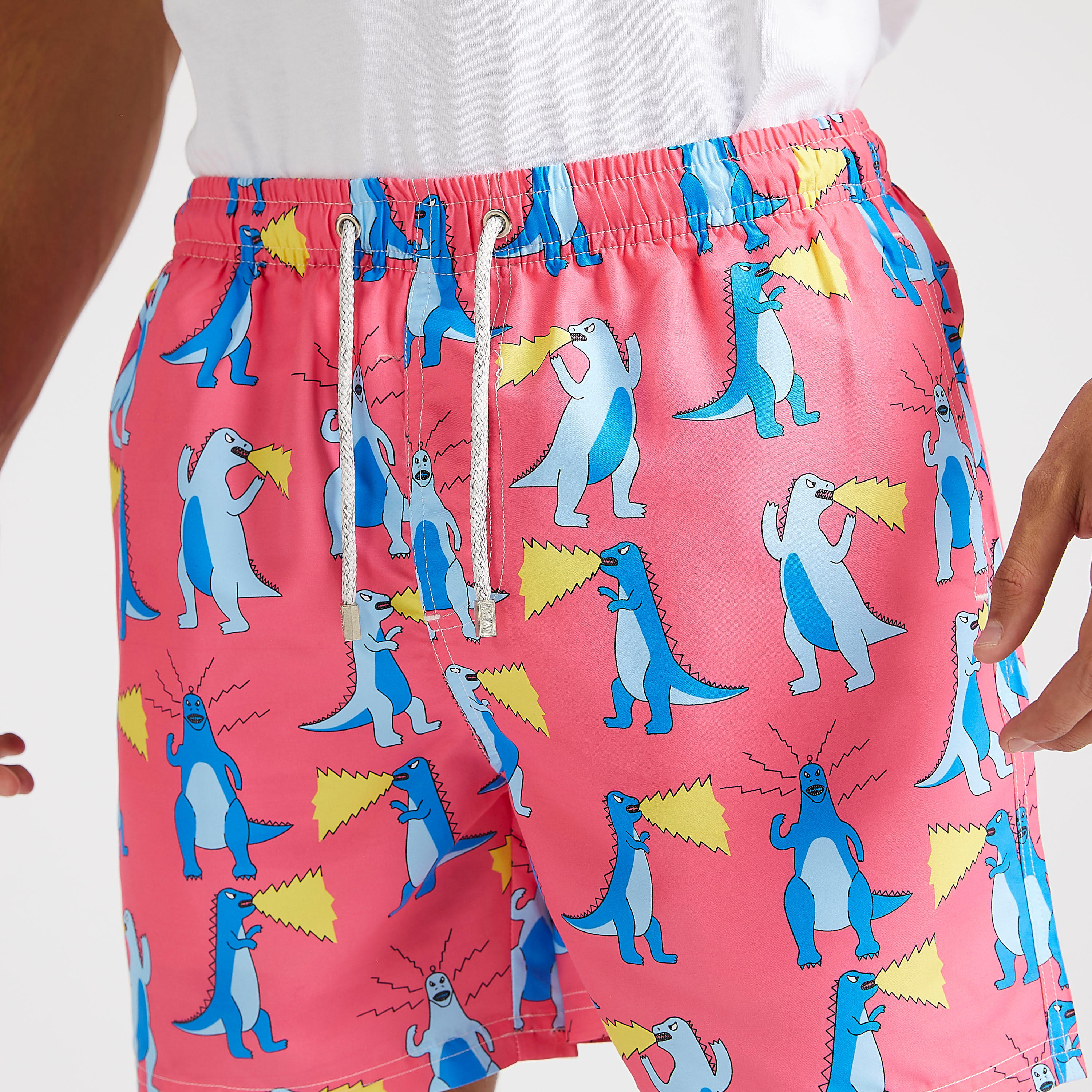 شورت بطبعات ديناصور ورباط إغلاق-men-clothing-bottoms-shorts-image-3