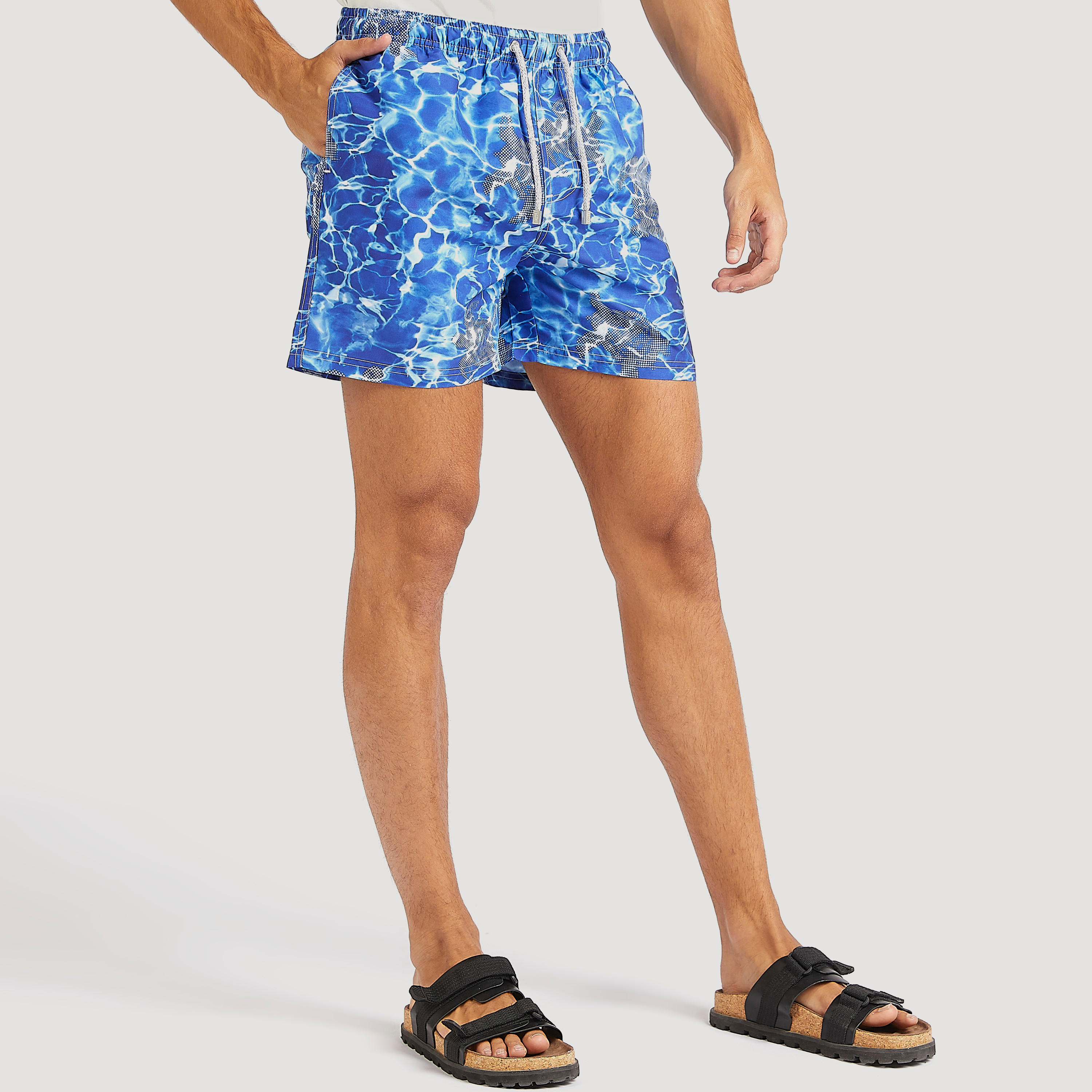 شورت برباط إغلاق وجيوب وطبعات-men-clothing-bottoms-shorts-image-1