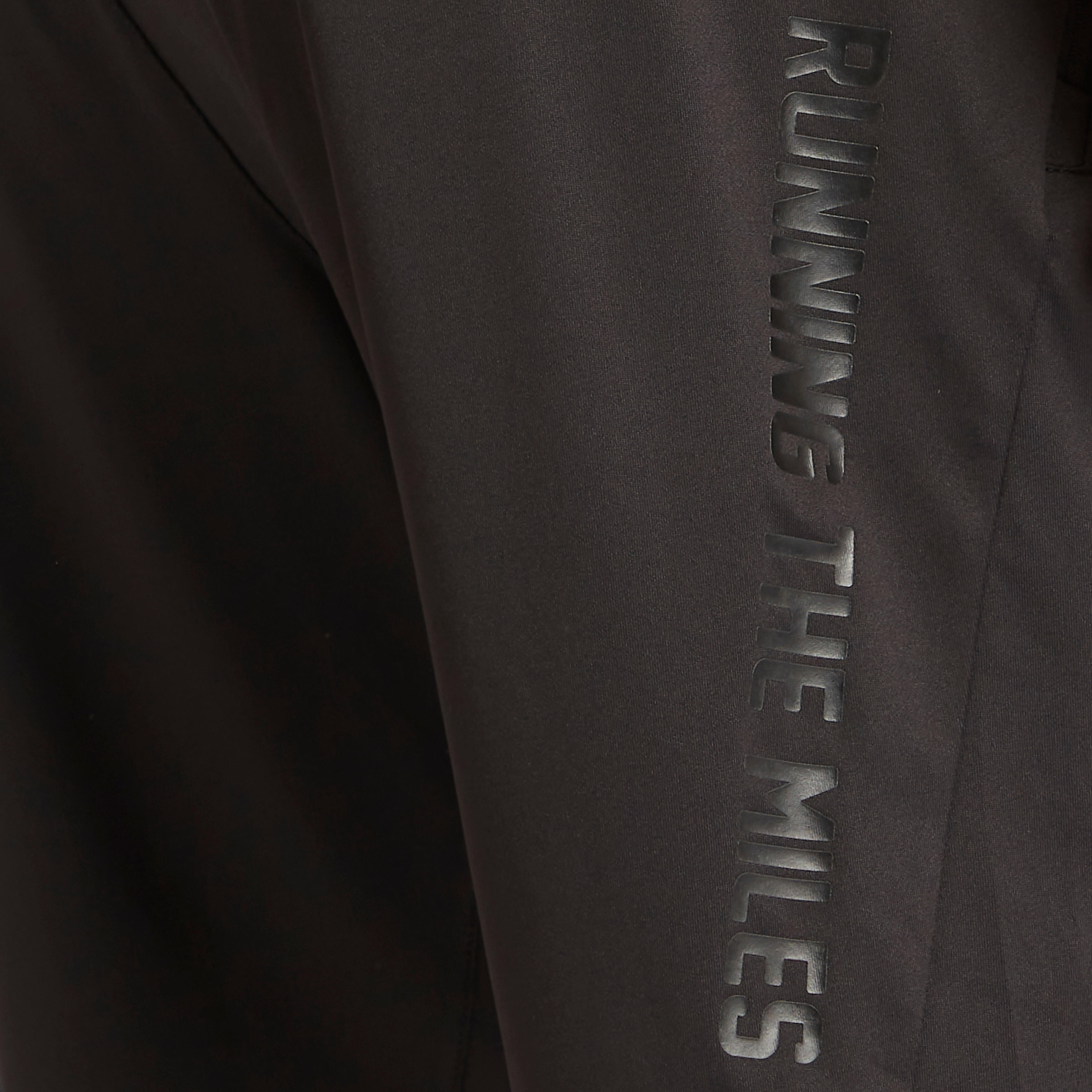 Solid Shorts with Elasticised Waistband and Zipped Pockets-men-clothing-sportswearandactivewear-bottoms-image-3