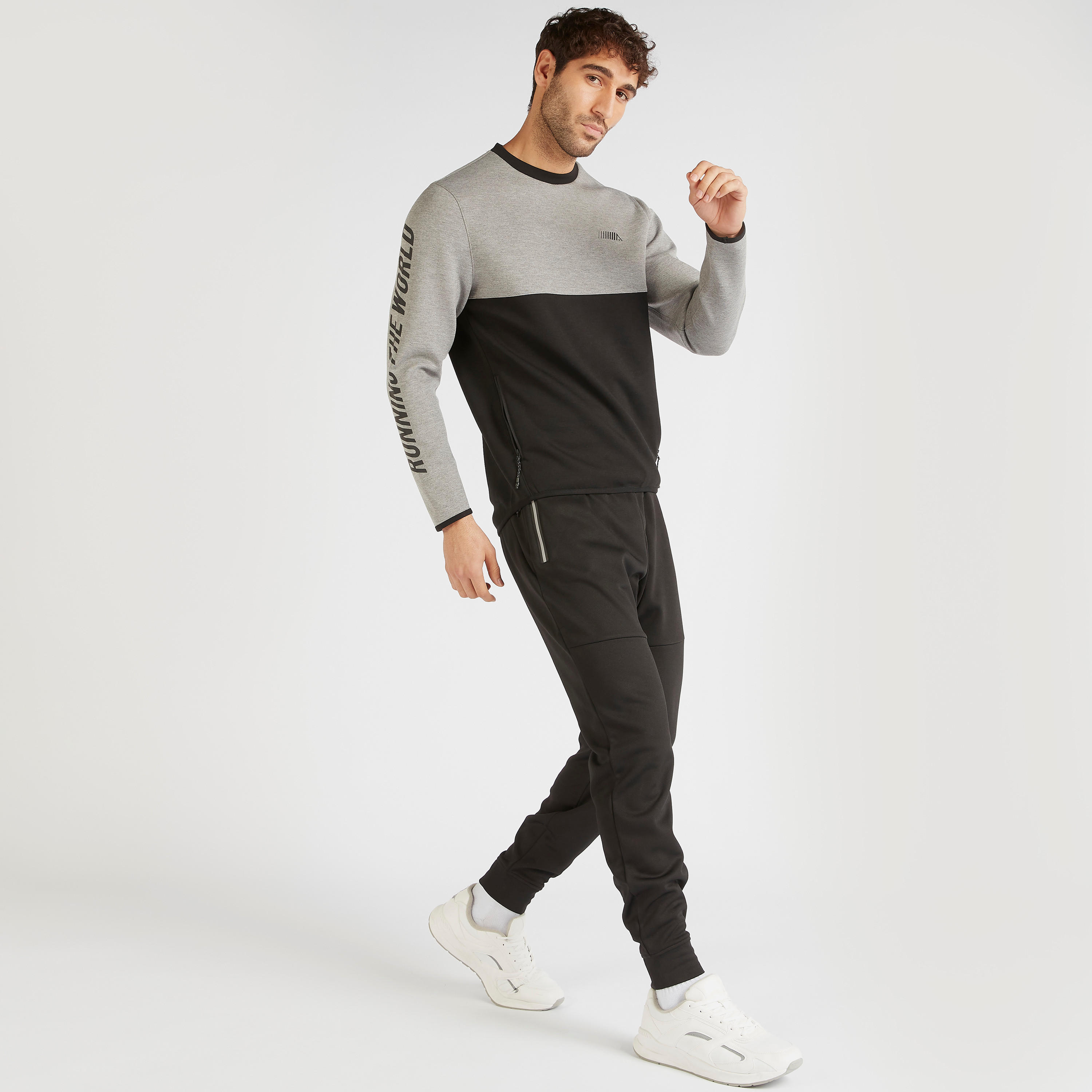سويت شيرت بأكمام طويلة وياقة ضيّقة وطبعات-men-winterwear-hoodiesandsweatshirts-image-2