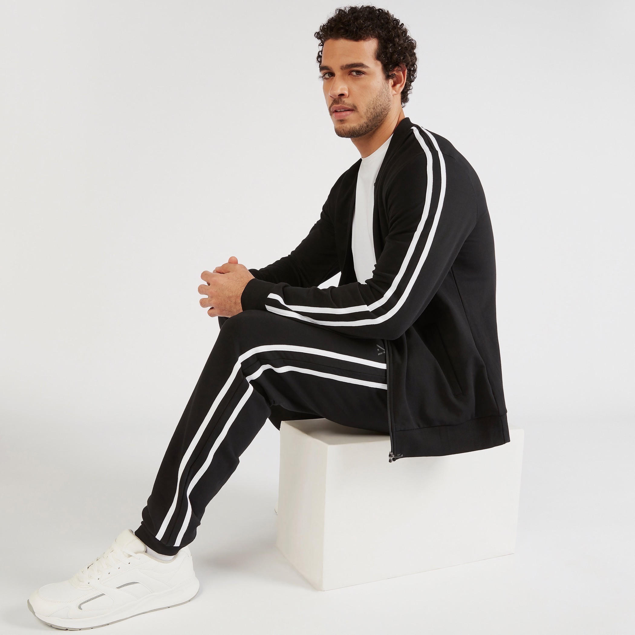 Solid Track Pants with Drawstring Closure and Pockets-men-clothing-sportswearandactivewear-bottoms-image-2