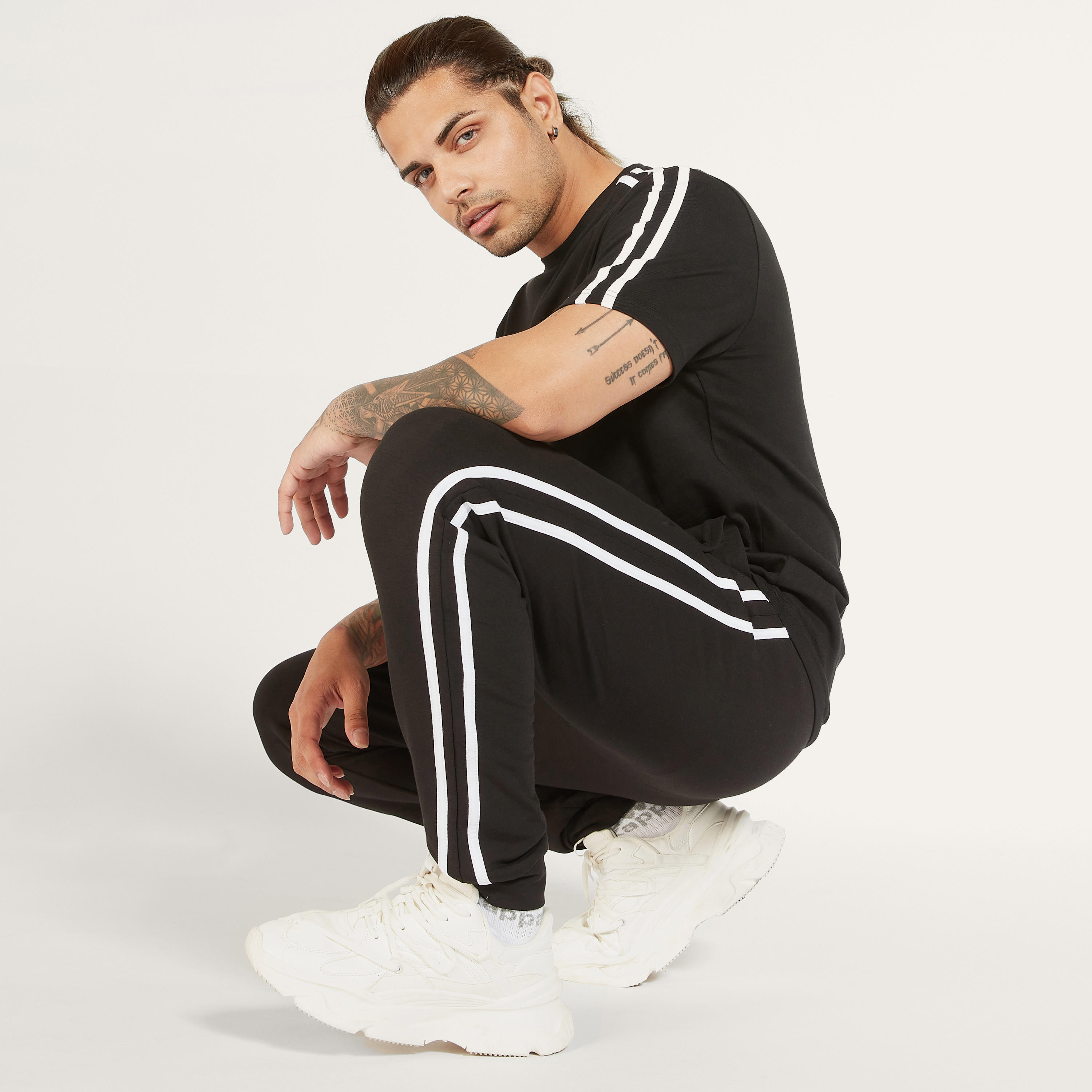 Panelled Mid-Rise Jog Pants with Drawstring Closure and Pockets-men-clothing-sportswearandactivewear-bottoms-image-5
