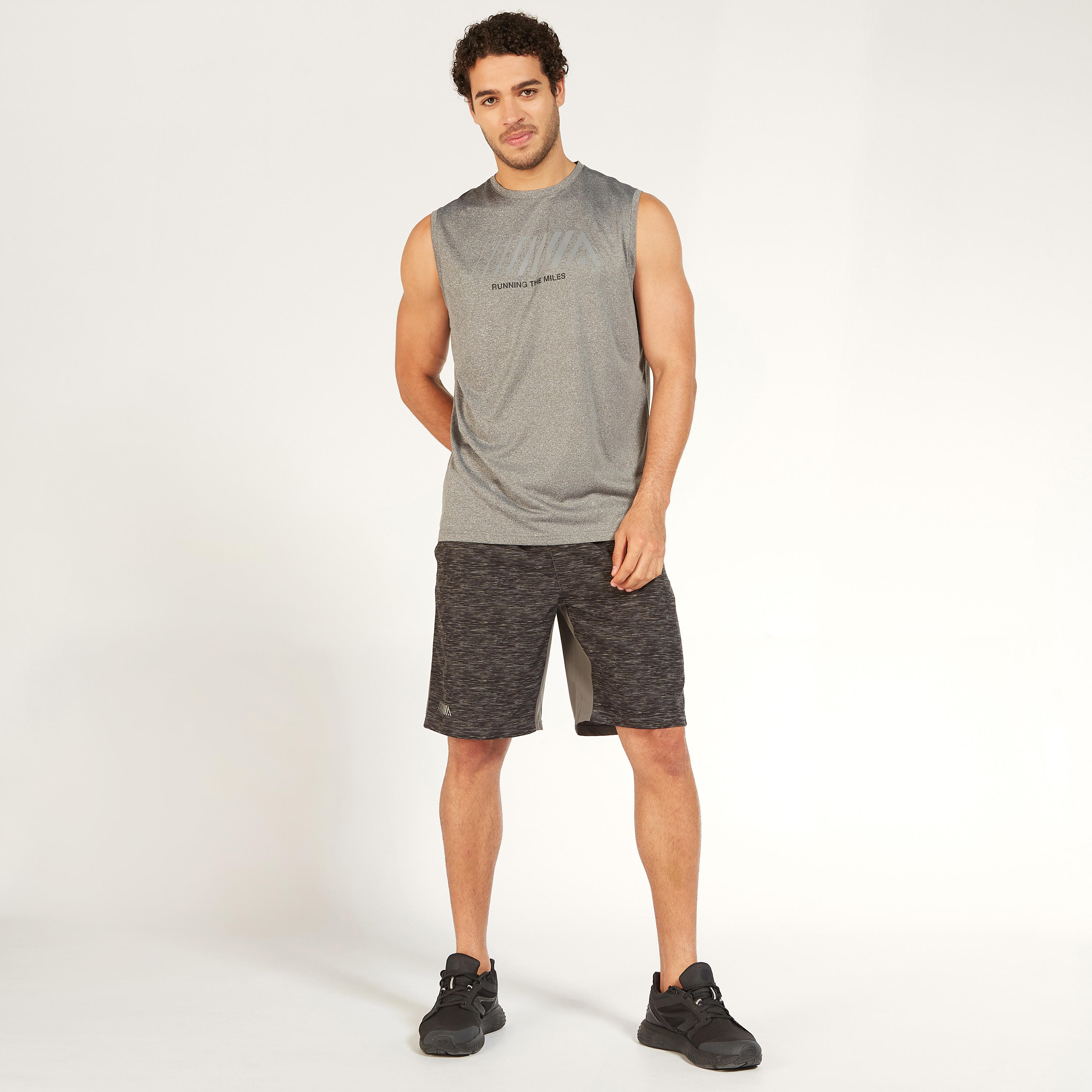 Printed Mid-Rise Shorts with Drawstring Closure and Pockets-men-clothing-sportswearandactivewear-bottoms-image-5