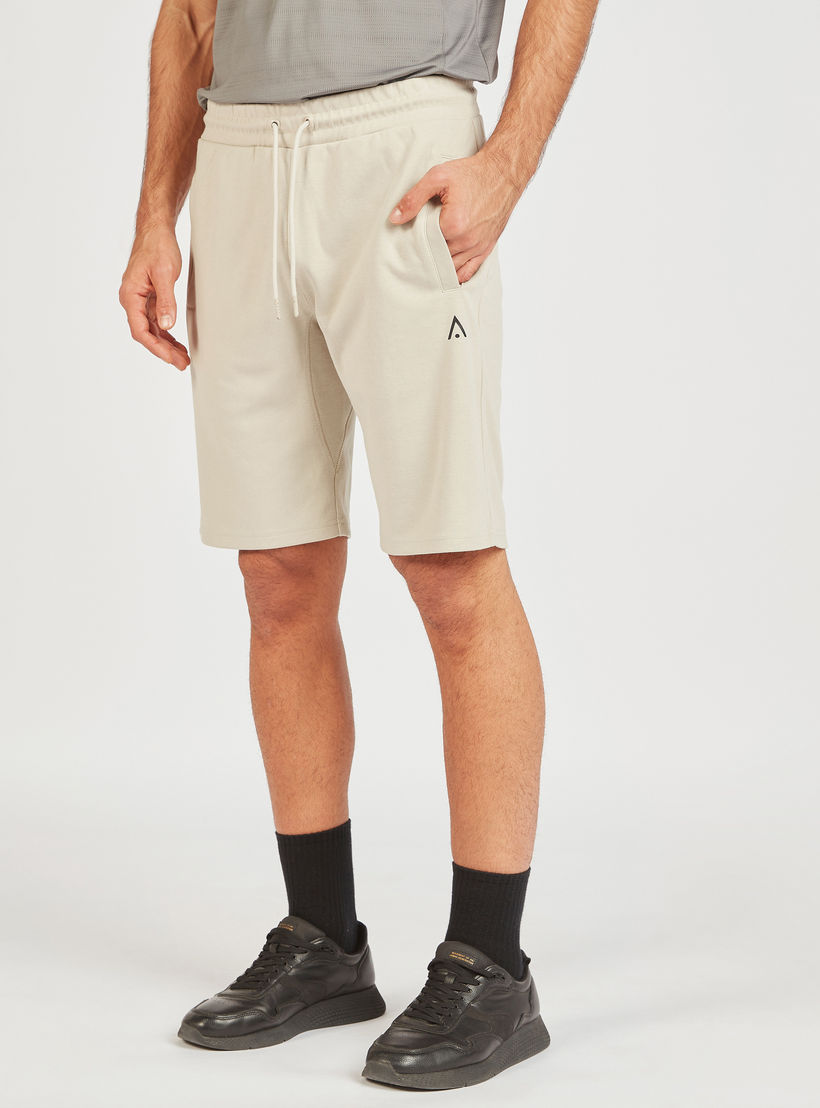 شورت سادة برباط إغلاق وجيوب-men-clothing-sportswearandactivewear-bottoms-image-4