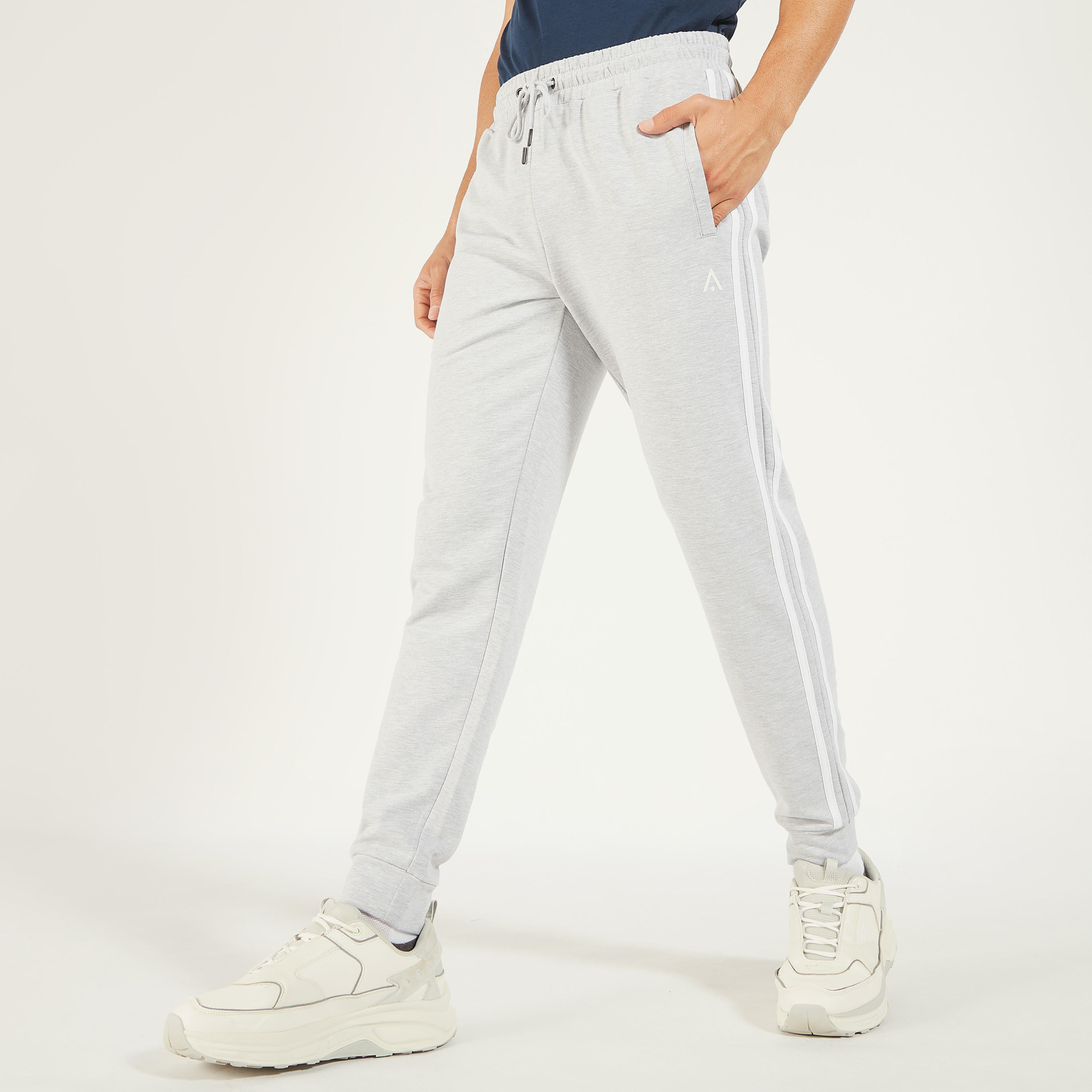 بنطلون رياضي سادة برباط إغلاق وجيوب-men-clothing-sportswearandactivewear-bottoms-image-5