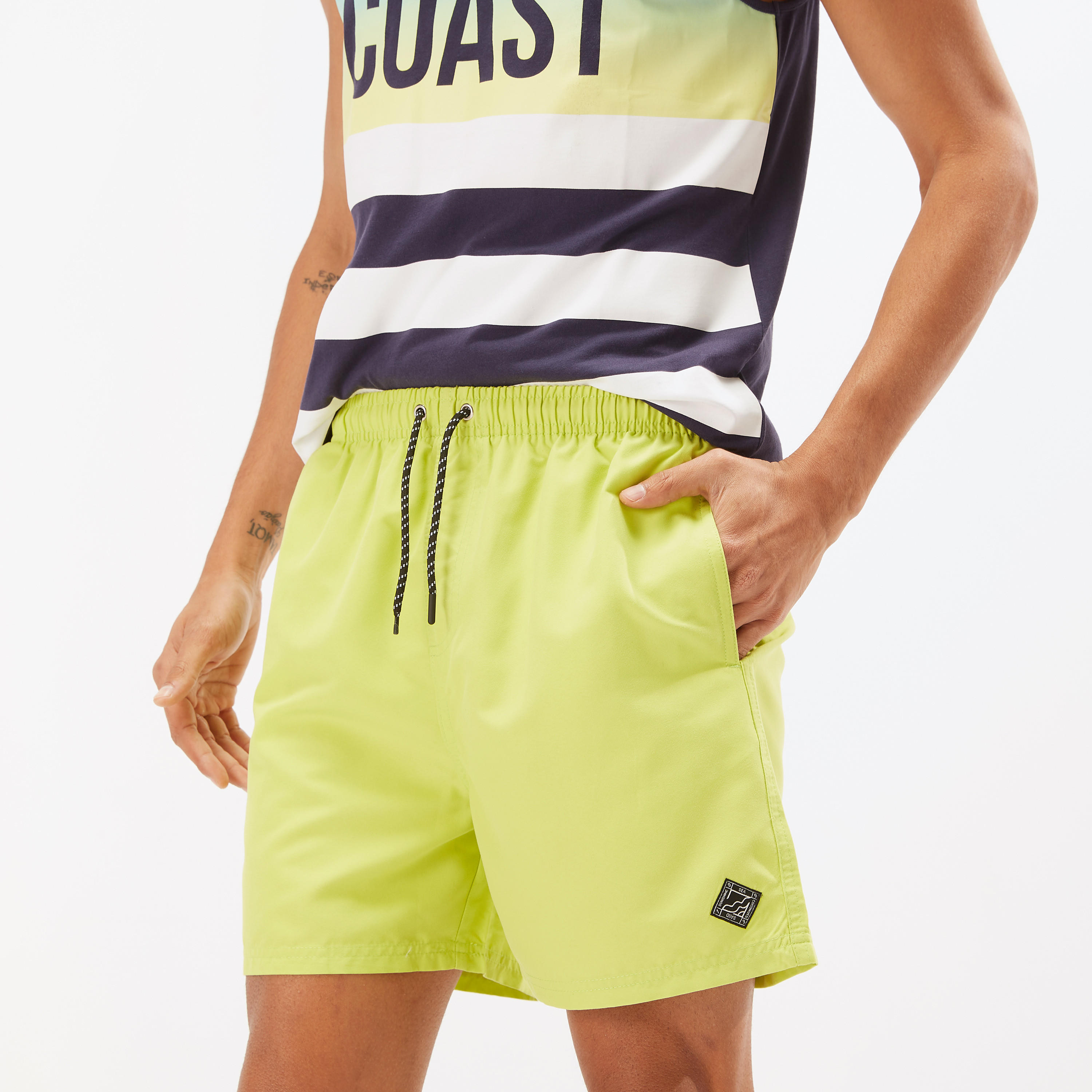 شورت سادة برباط إغلاق وجيوب-men-clothing-sportswearandactivewear-bottoms-image-5