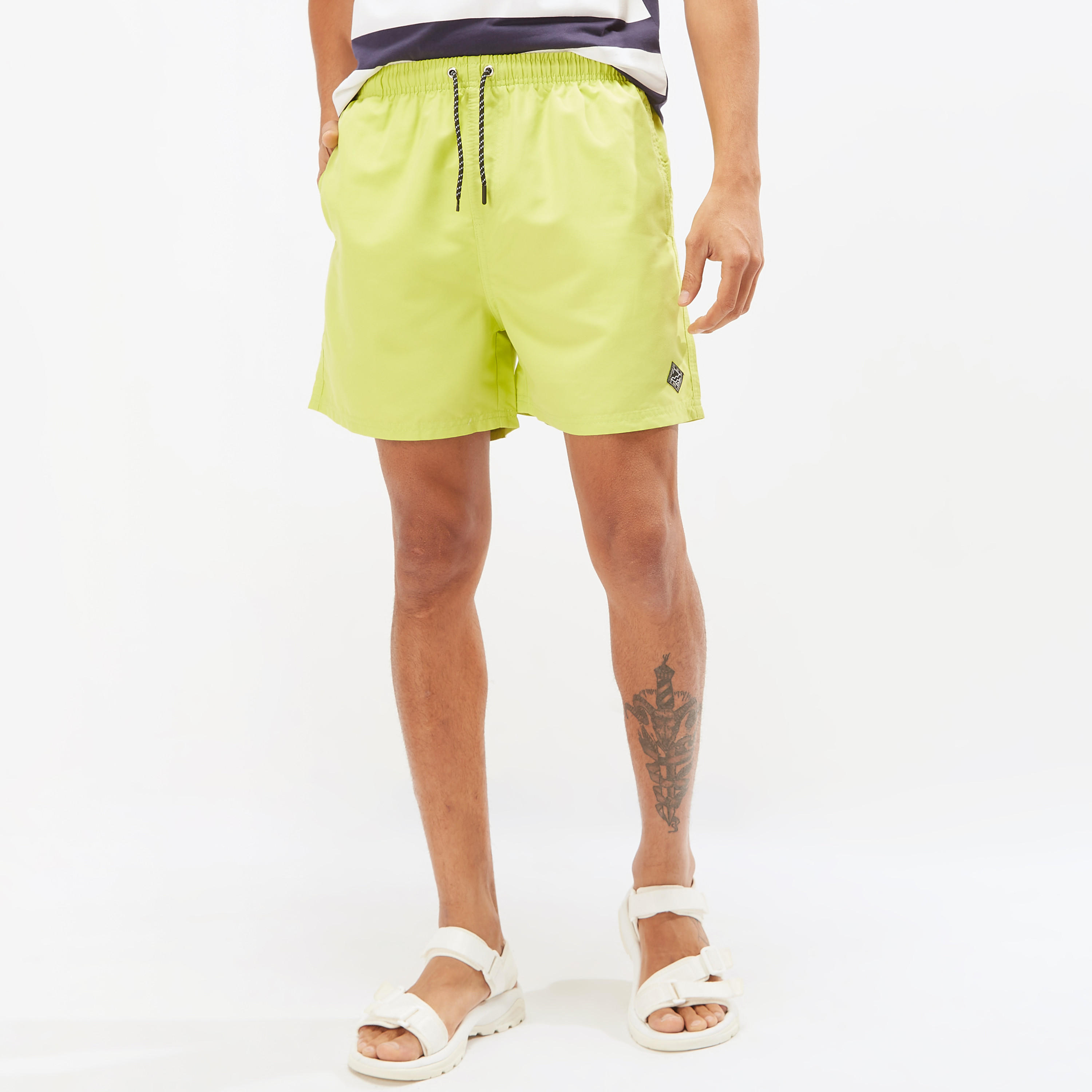 شورت سادة برباط إغلاق وجيوب-men-clothing-sportswearandactivewear-bottoms-image-3
