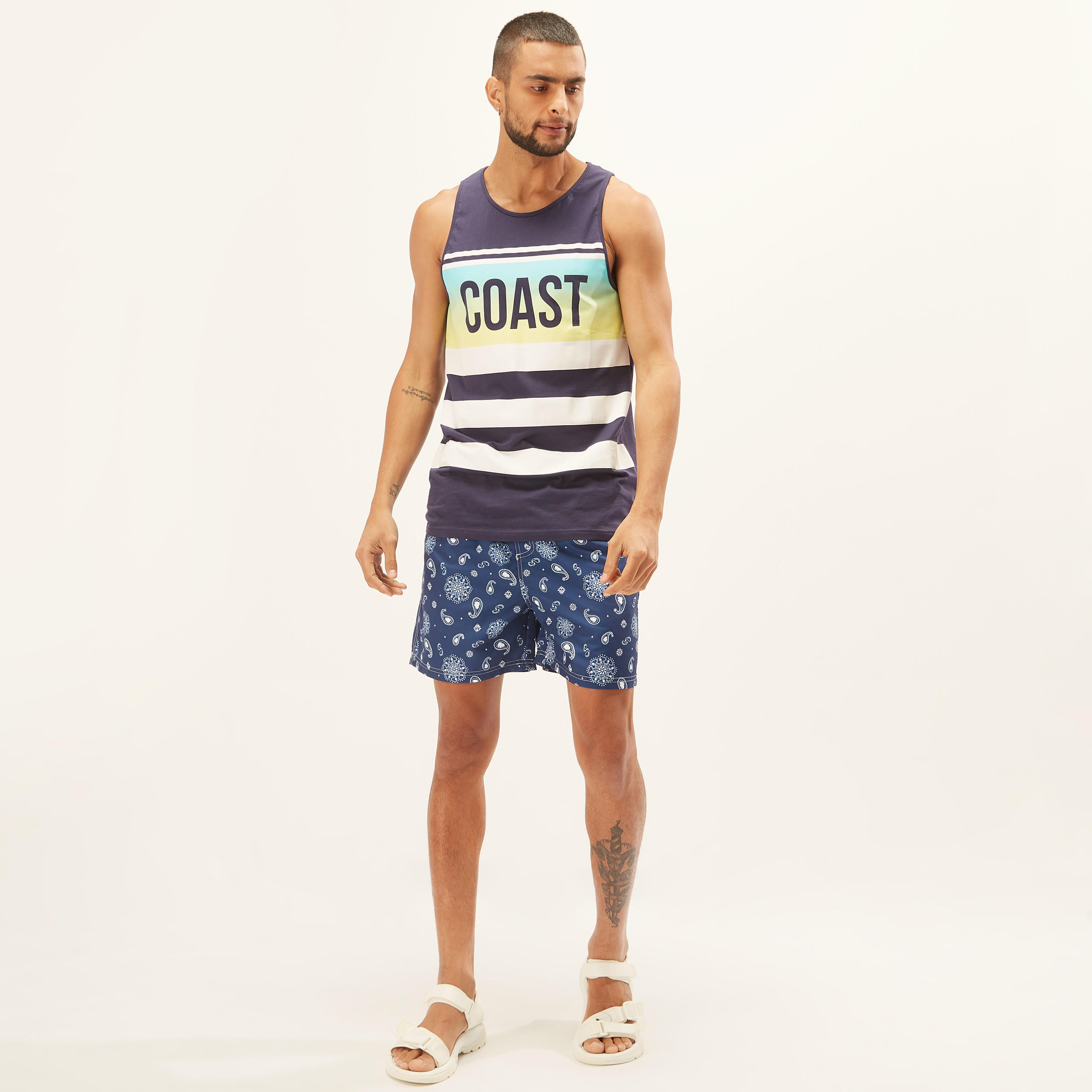 Paisley Print Shorts with Drawstring Closure and Pockets-men-clothing-sportswearandactivewear-bottoms-image-2