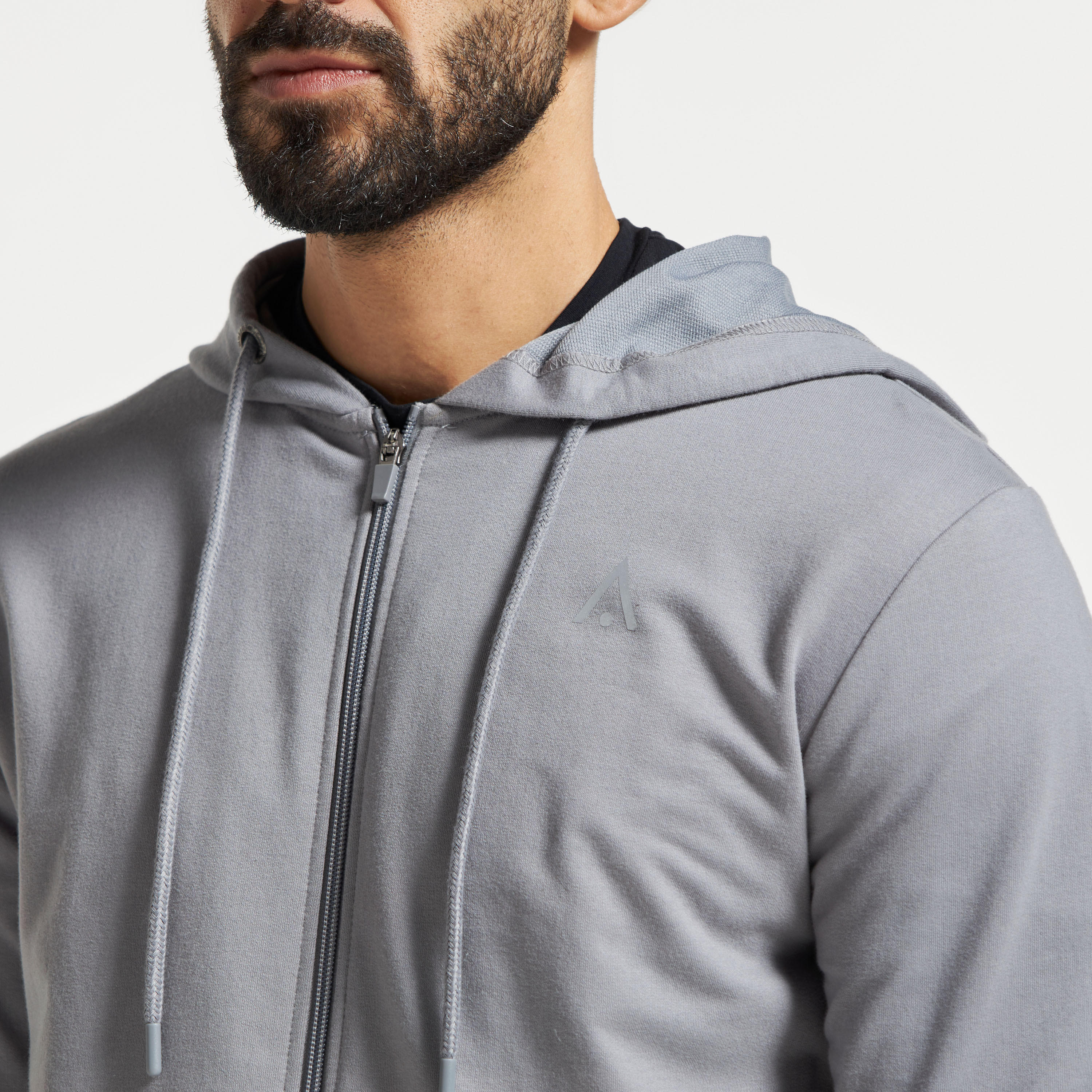 جاكيت سادة بأكمام طويلة بقبعة وسحّاب-men-winterwear-hoodiesandsweatshirts-image-4