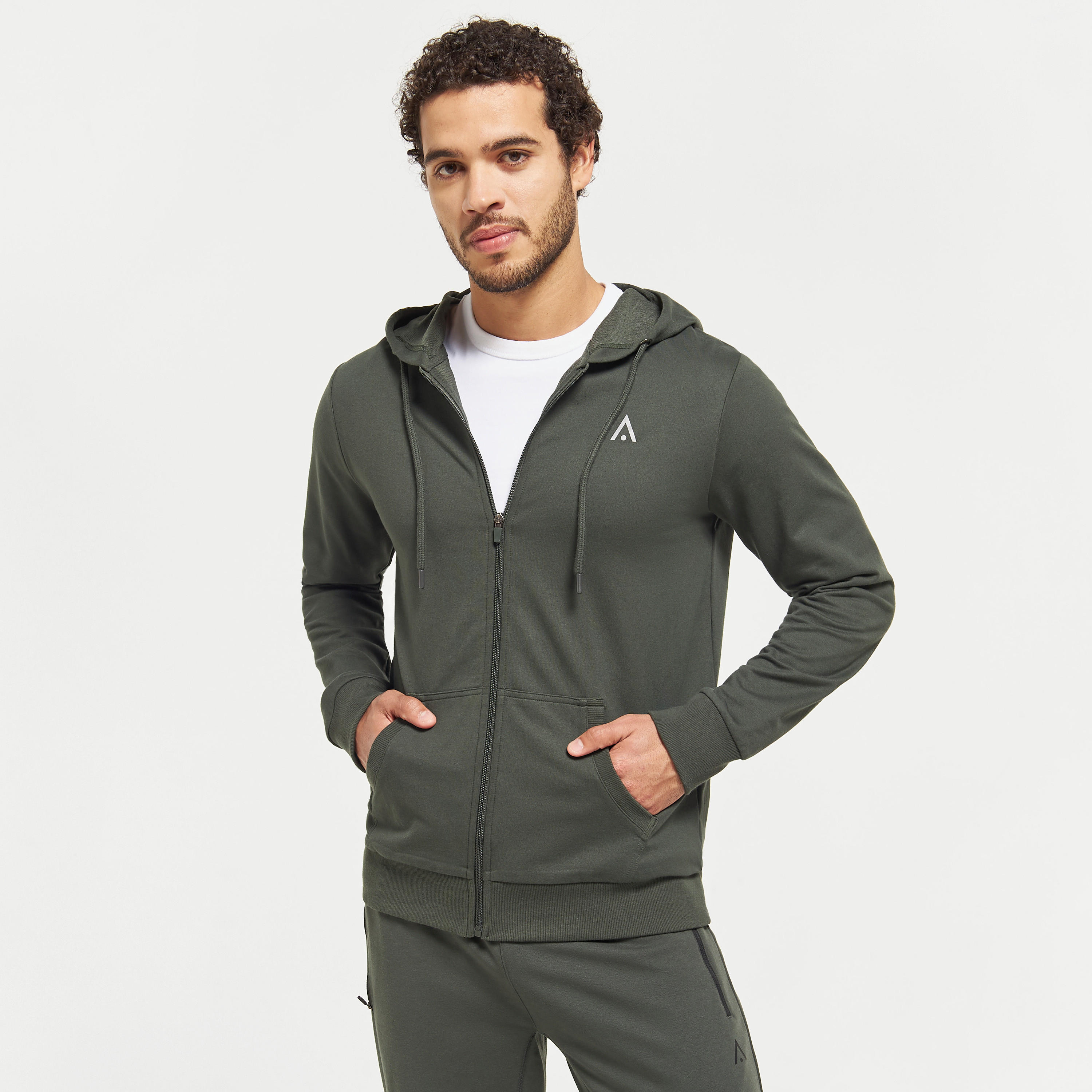 جاكيت سادة بأكمام طويلة بقبعة وسحّاب-men-winterwear-hoodiesandsweatshirts-image-5