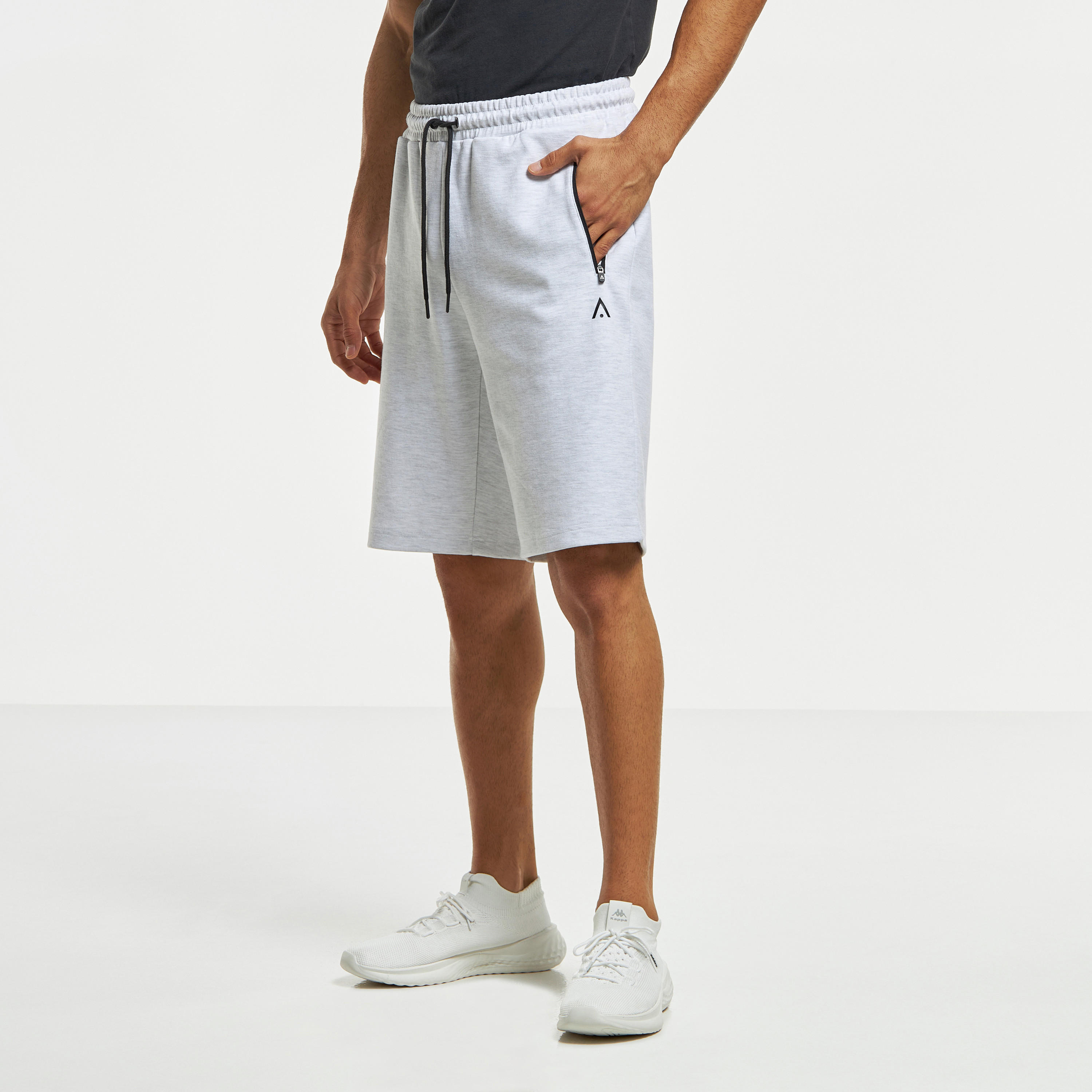 شورت سادة برباط إغلاق وجيوب-men-clothing-sportswearandactivewear-bottoms-image-4