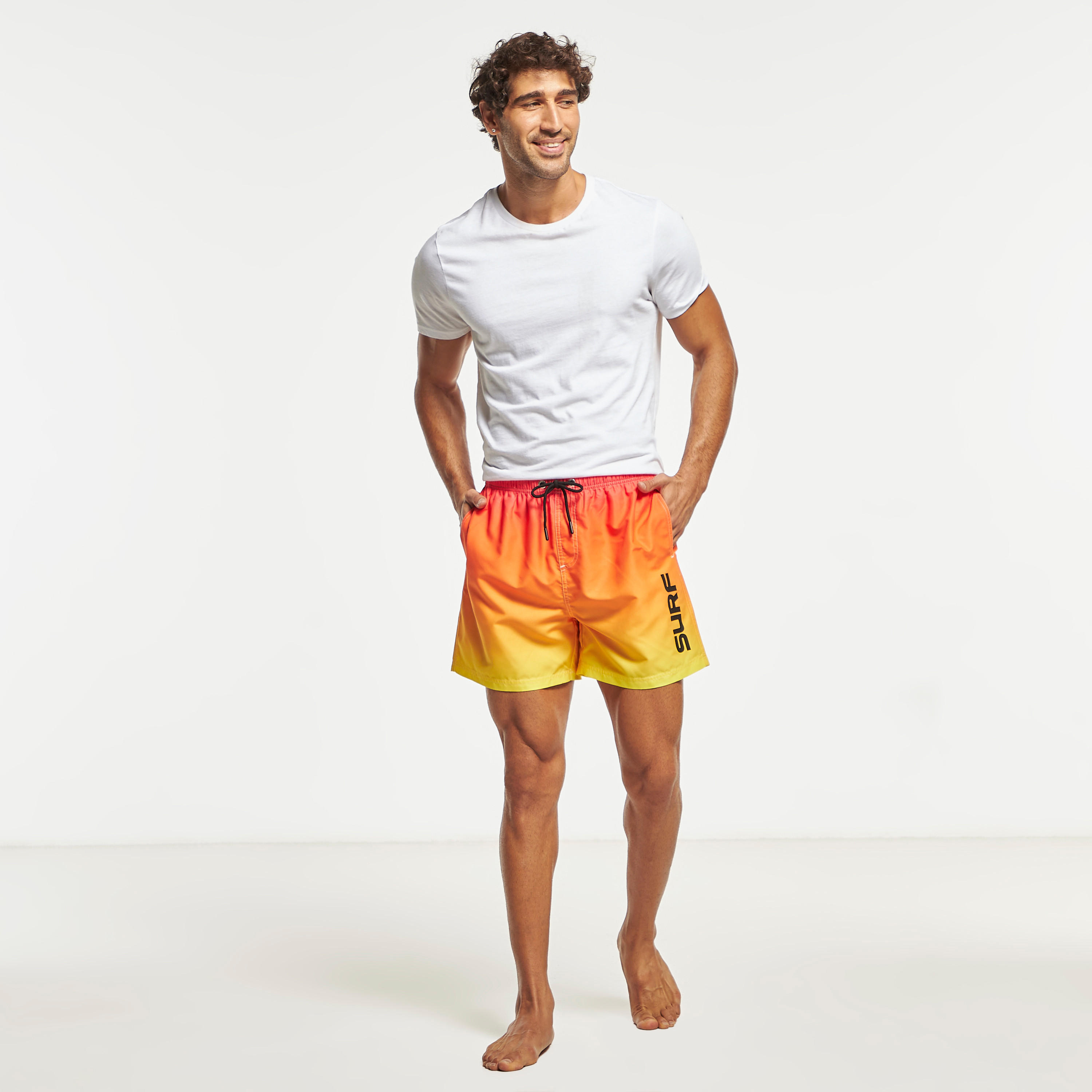 شورت سباحة برباط إغلاق وجيوب وطبعات-men-clothing-sportswearandactivewear-bottoms-image-2