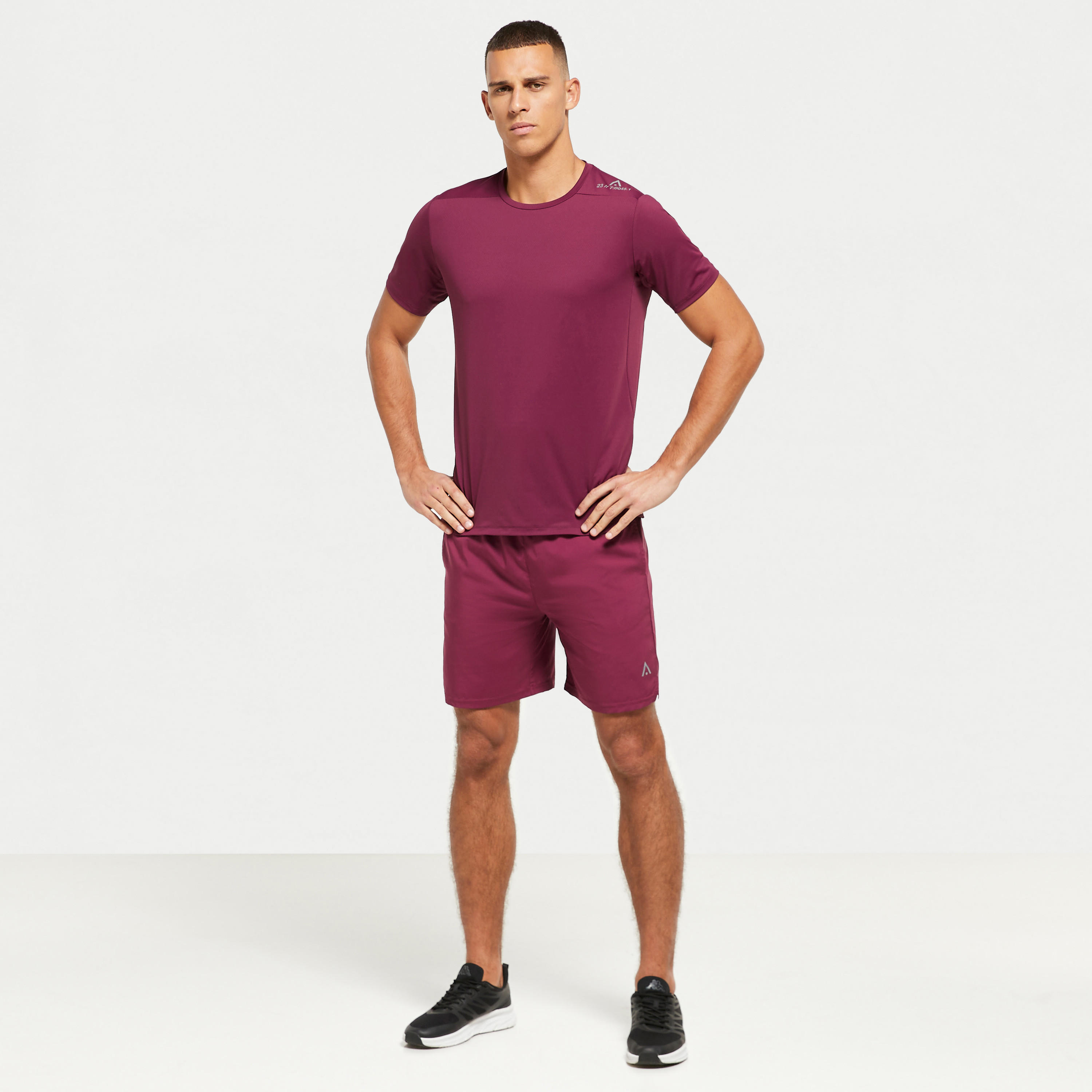 شورت سادة برباط إغلاق وجيوب-men-clothing-bottoms-shorts-image-3