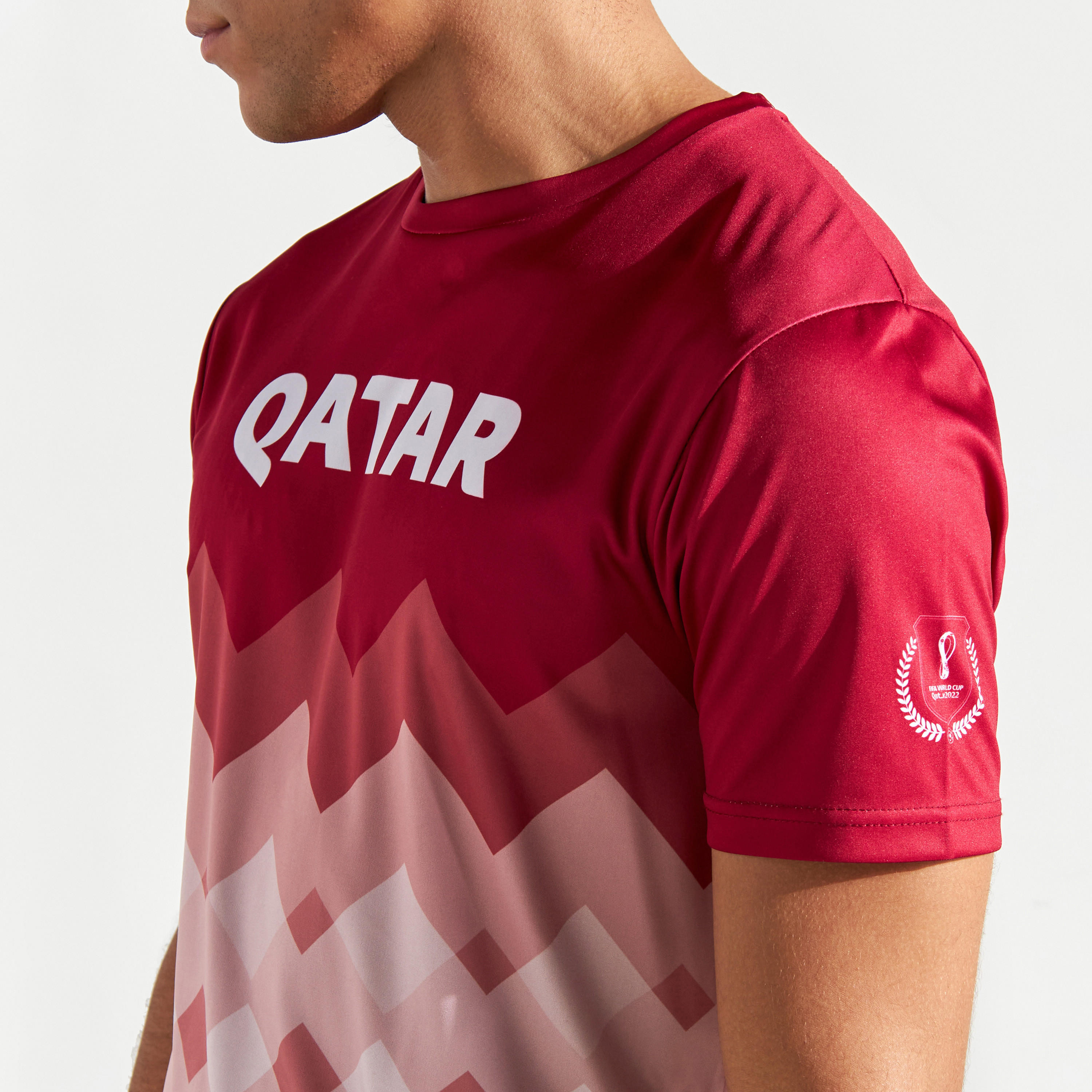 تيشيرت كرة قدم قطر بياقة ضيقة للجنسين-men-clothing-sportswearandactivewear-tshirtsandpolos-image-6