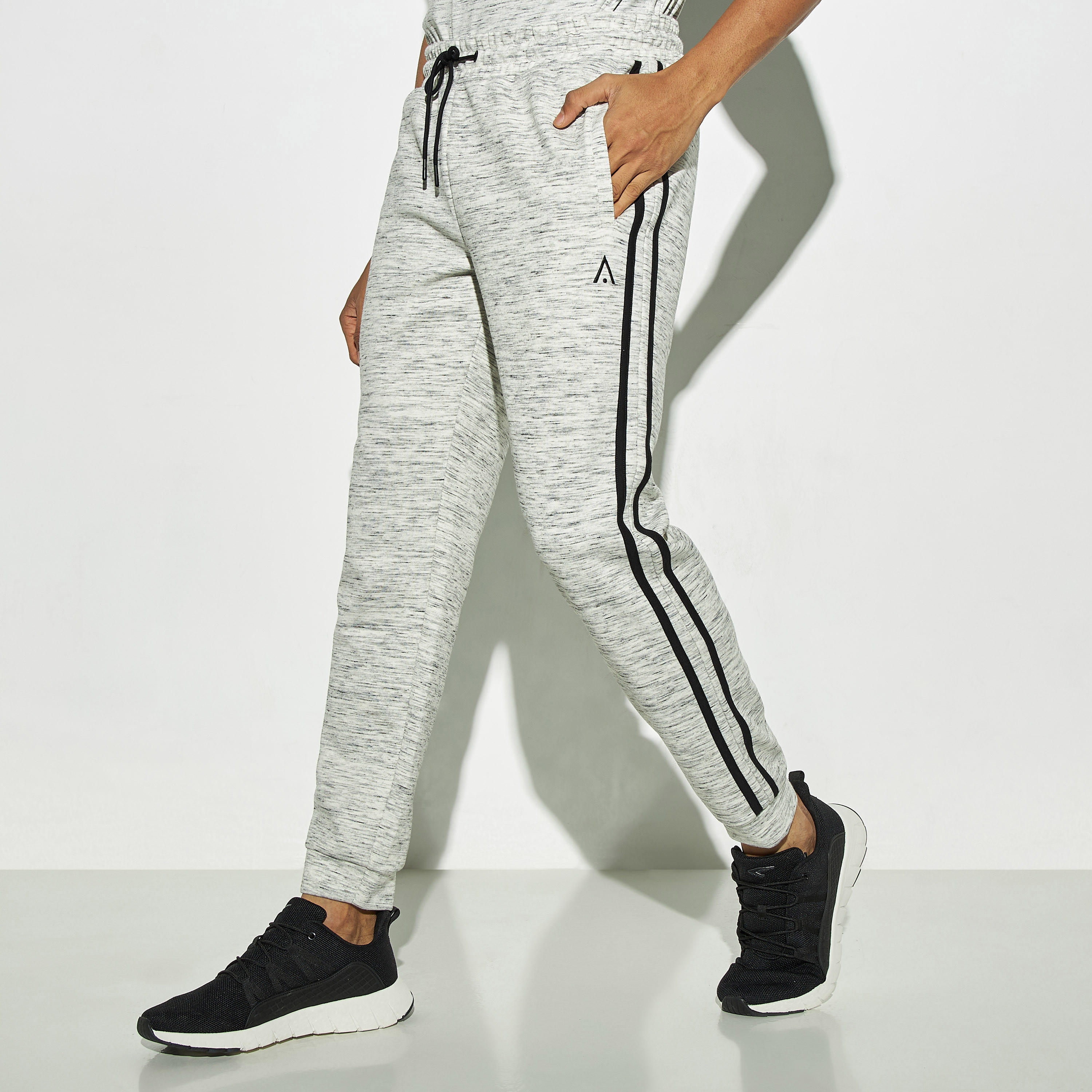 Stripes Joggers with Drawstring Closure and Pockets-men-clothing-sportswearandactivewear-tracksuits-image-1