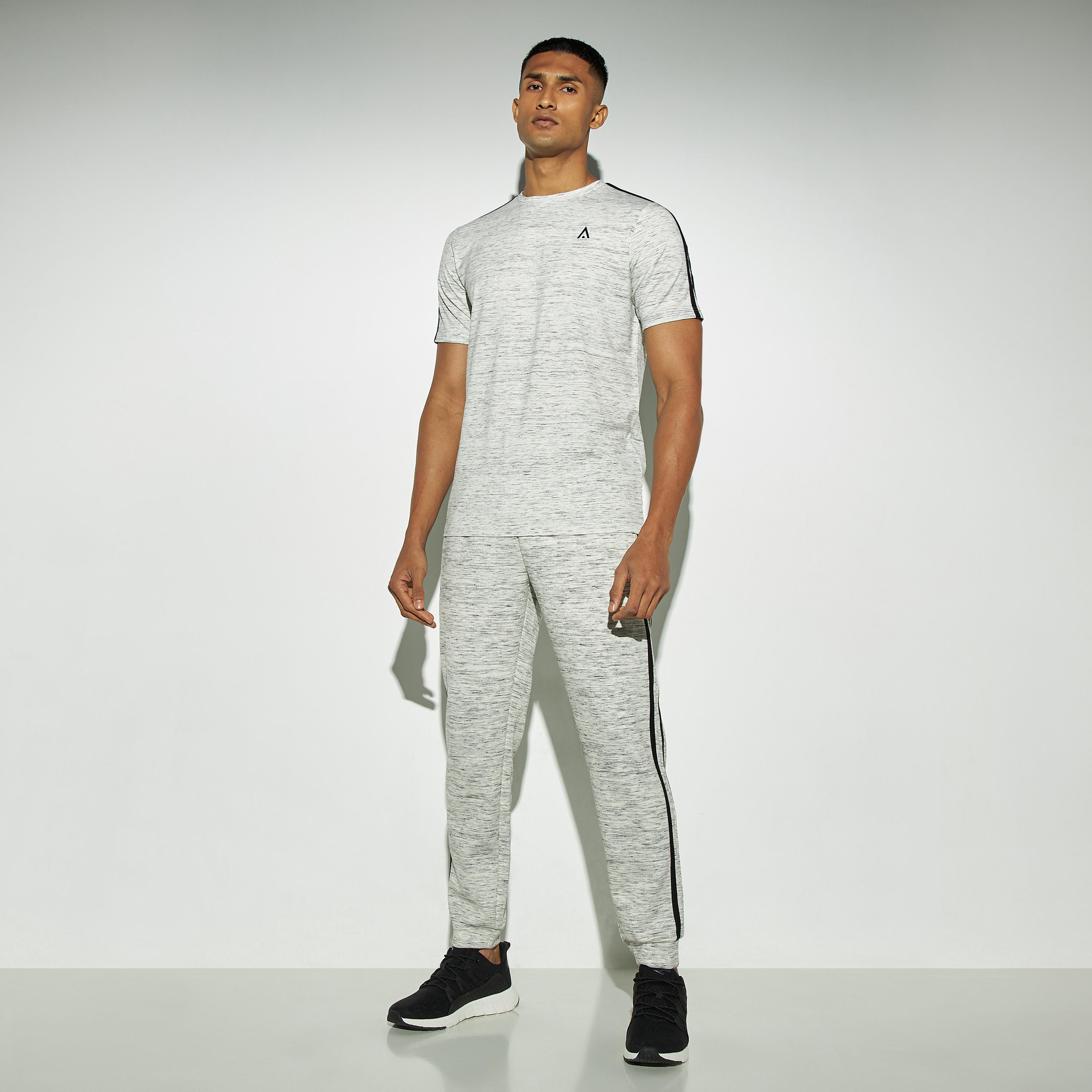 Stripes Joggers with Drawstring Closure and Pockets-men-clothing-sportswearandactivewear-tracksuits-image-2